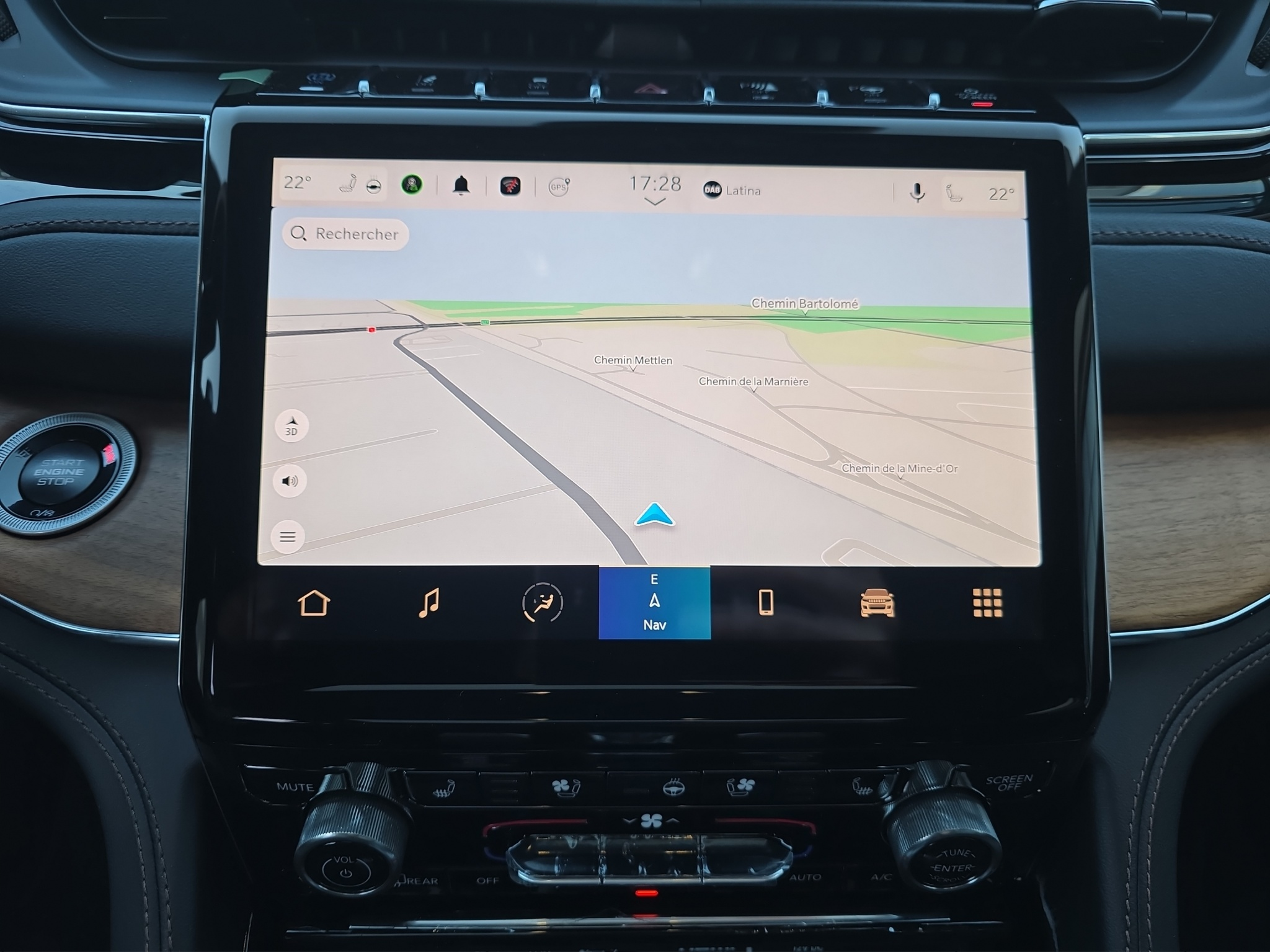 listing desktop thumbnail image 10