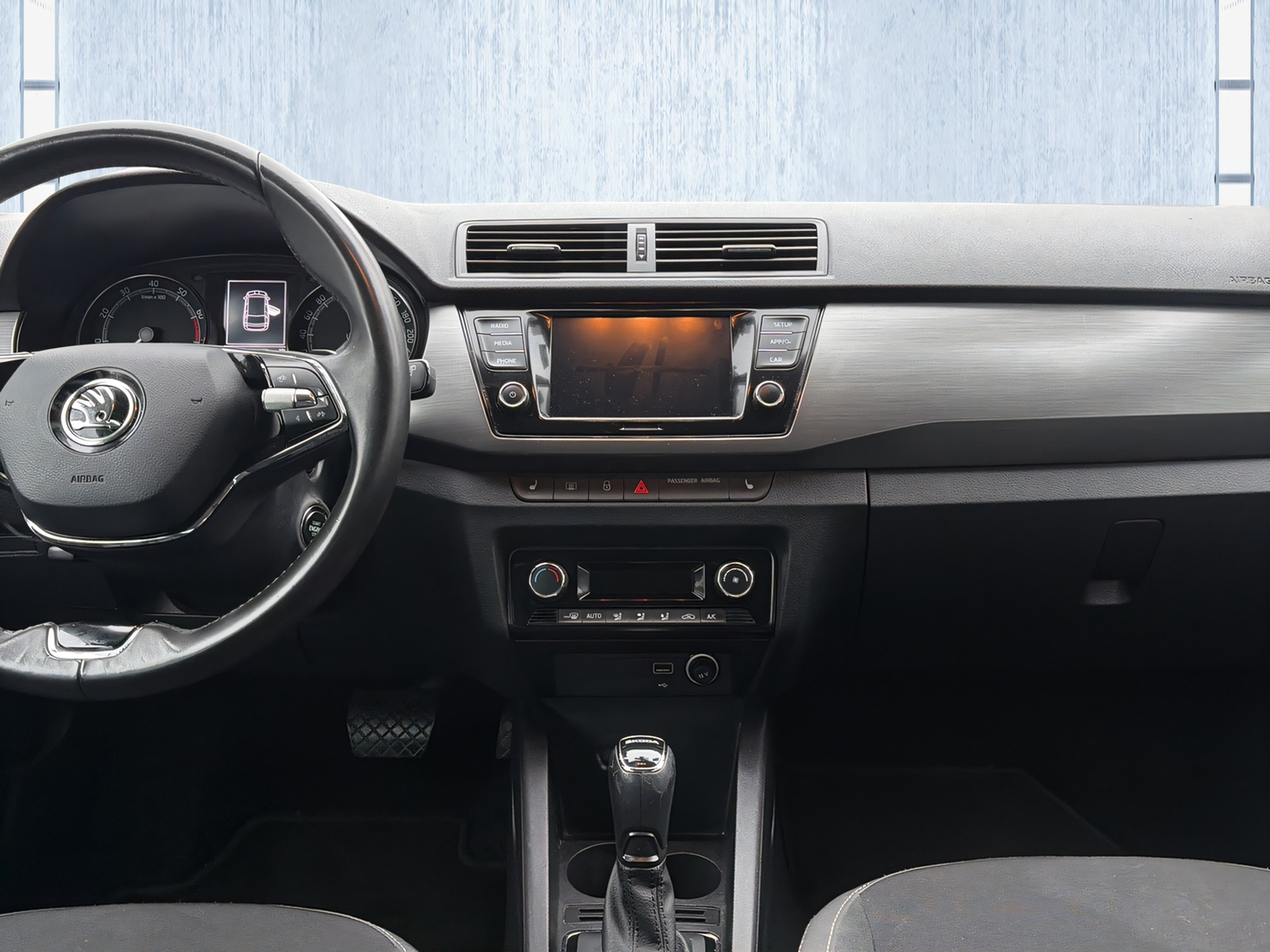 listing desktop thumbnail image 14