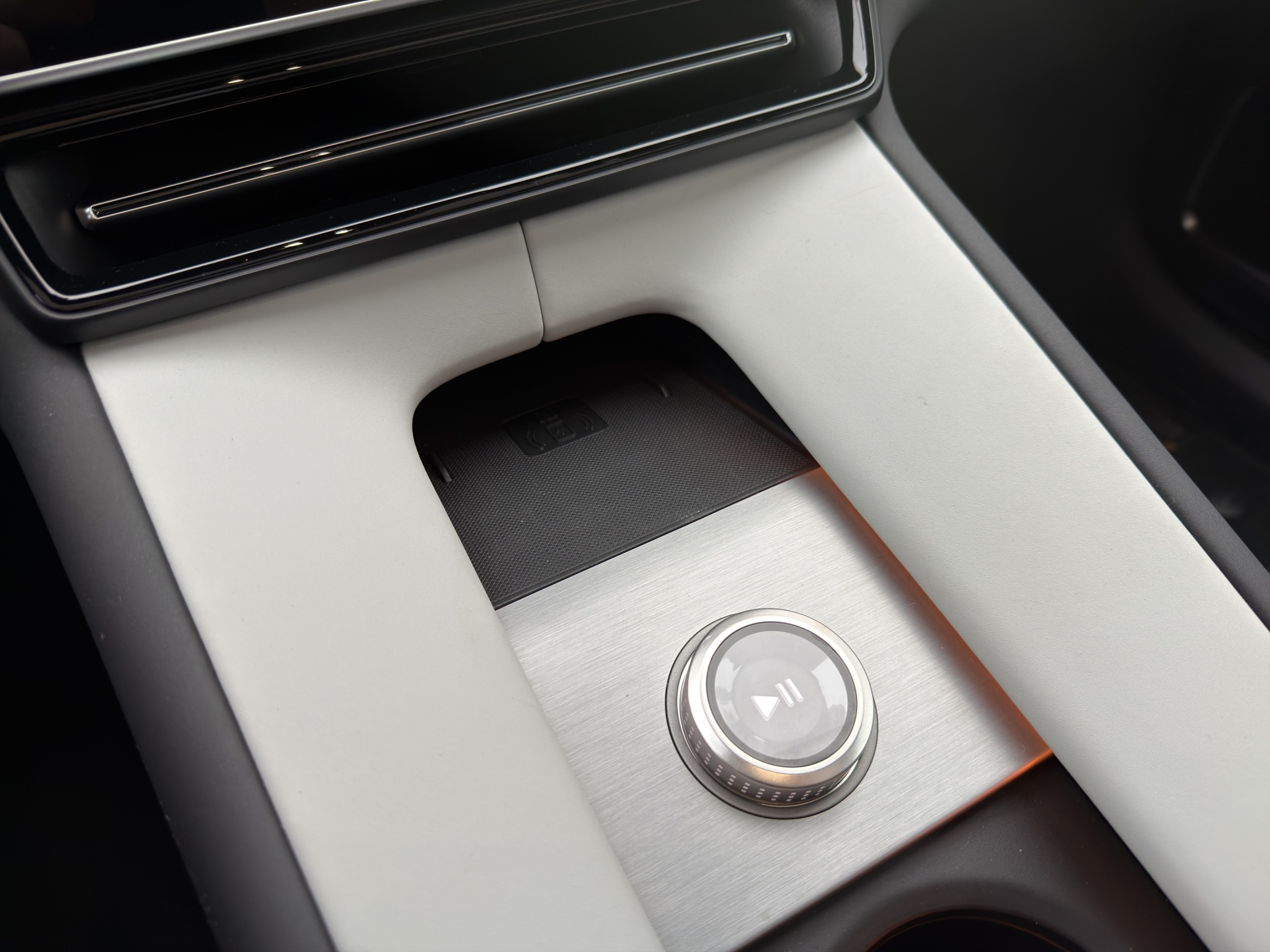 listing desktop thumbnail image 19