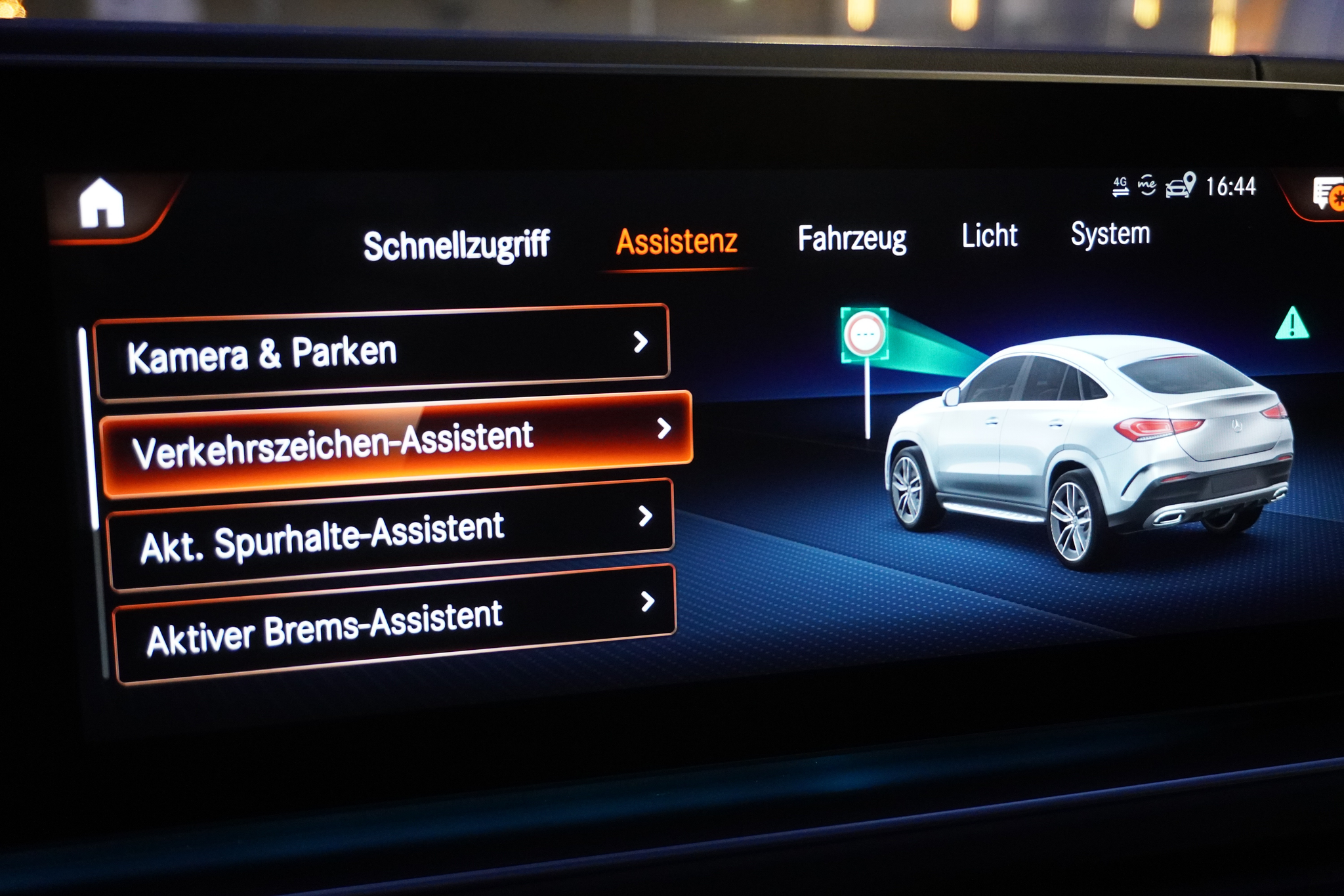listing desktop thumbnail image 25