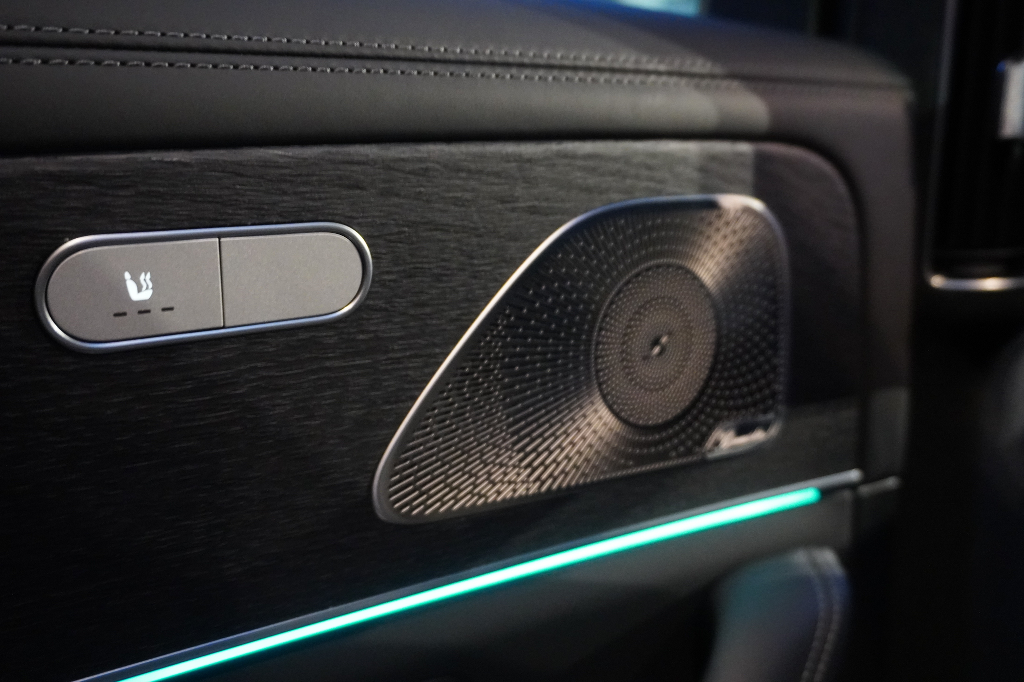 listing desktop thumbnail image 14