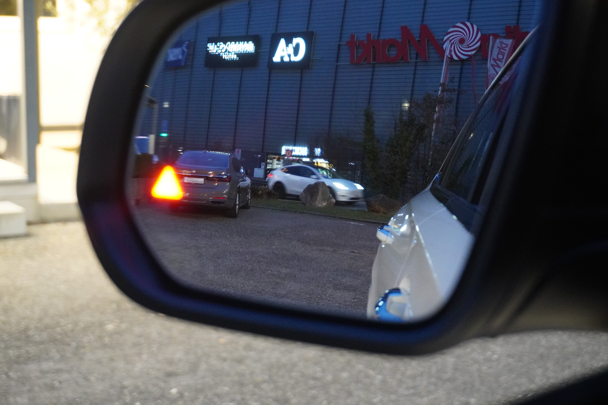 listing desktop thumbnail image 29