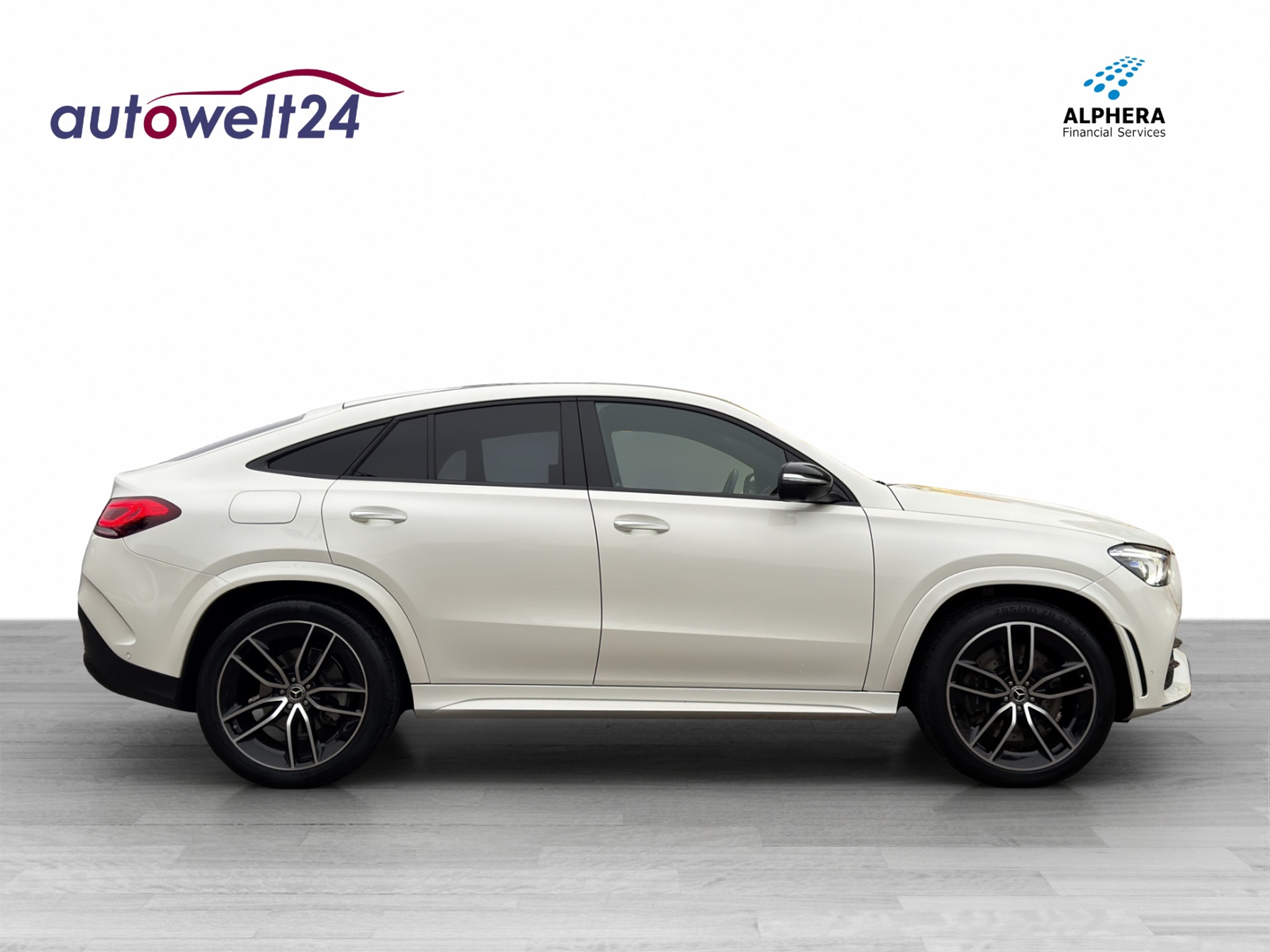 listing desktop thumbnail image 3