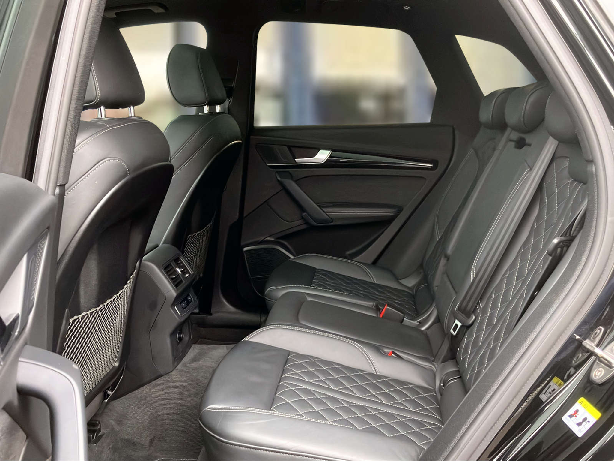 listing desktop thumbnail image 9