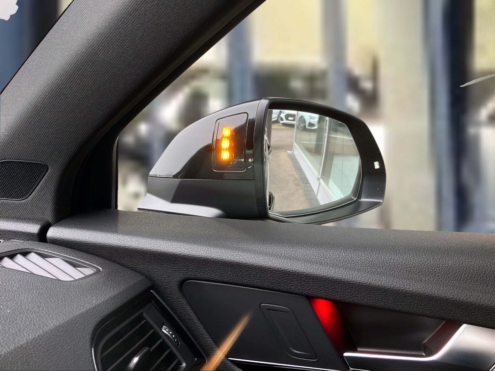 listing desktop thumbnail image 15