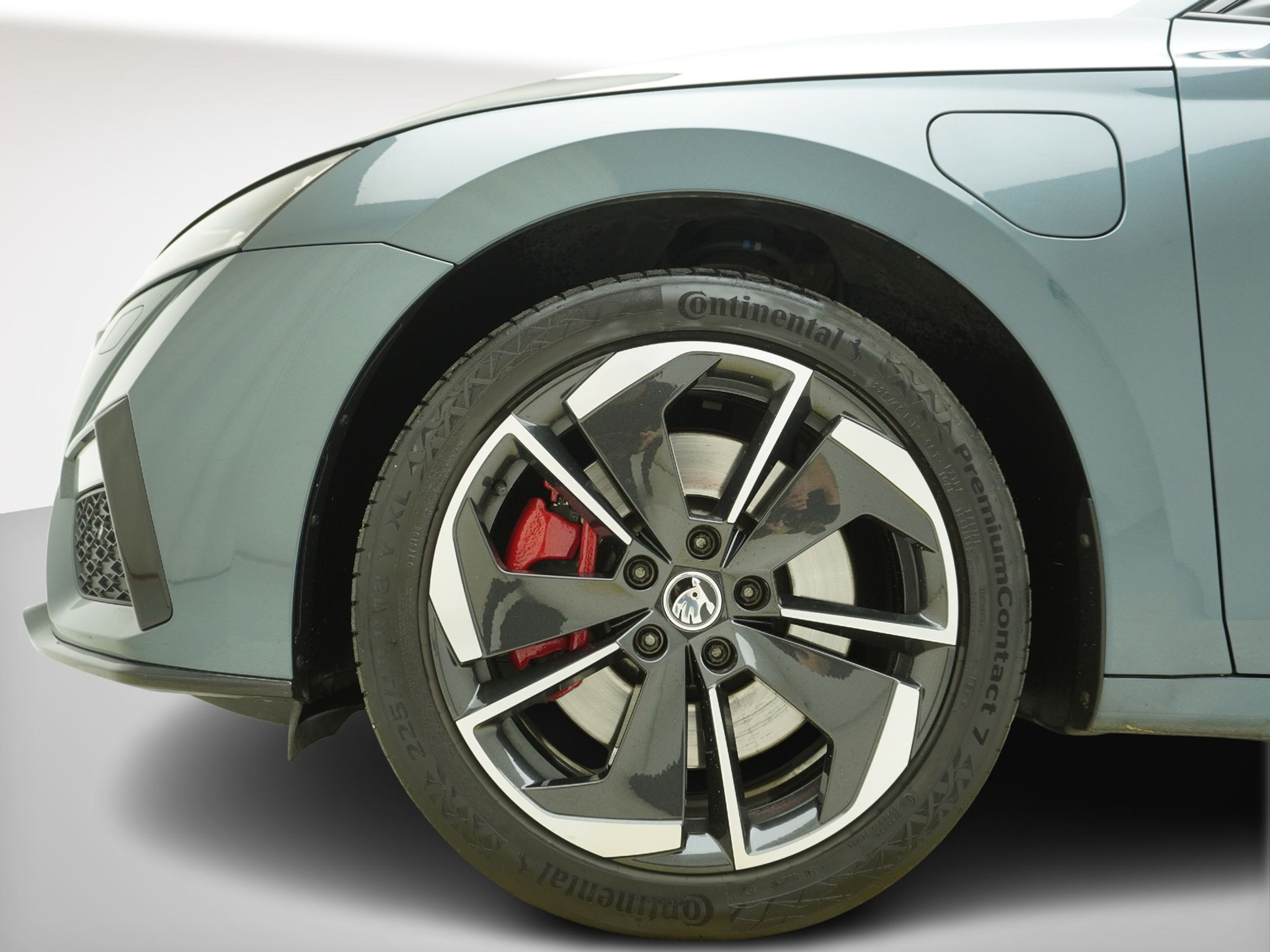 listing desktop thumbnail image 5