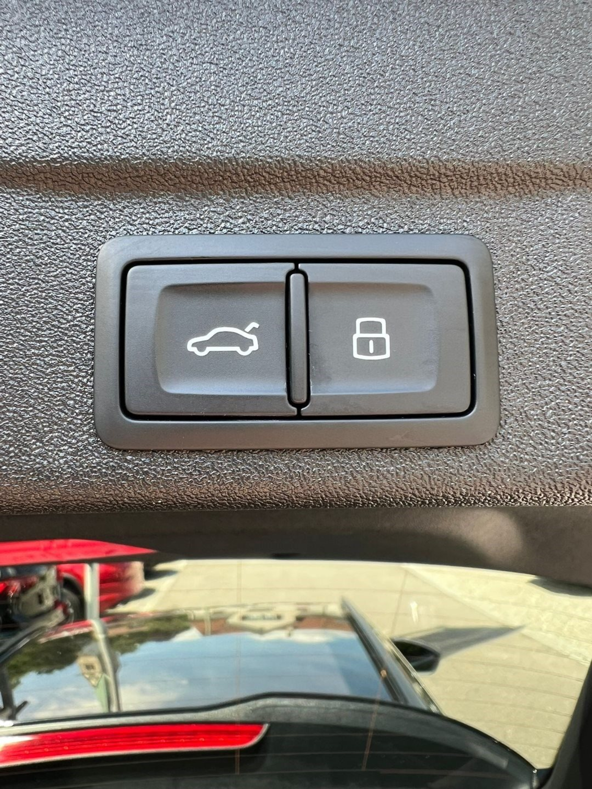 listing desktop thumbnail image 9