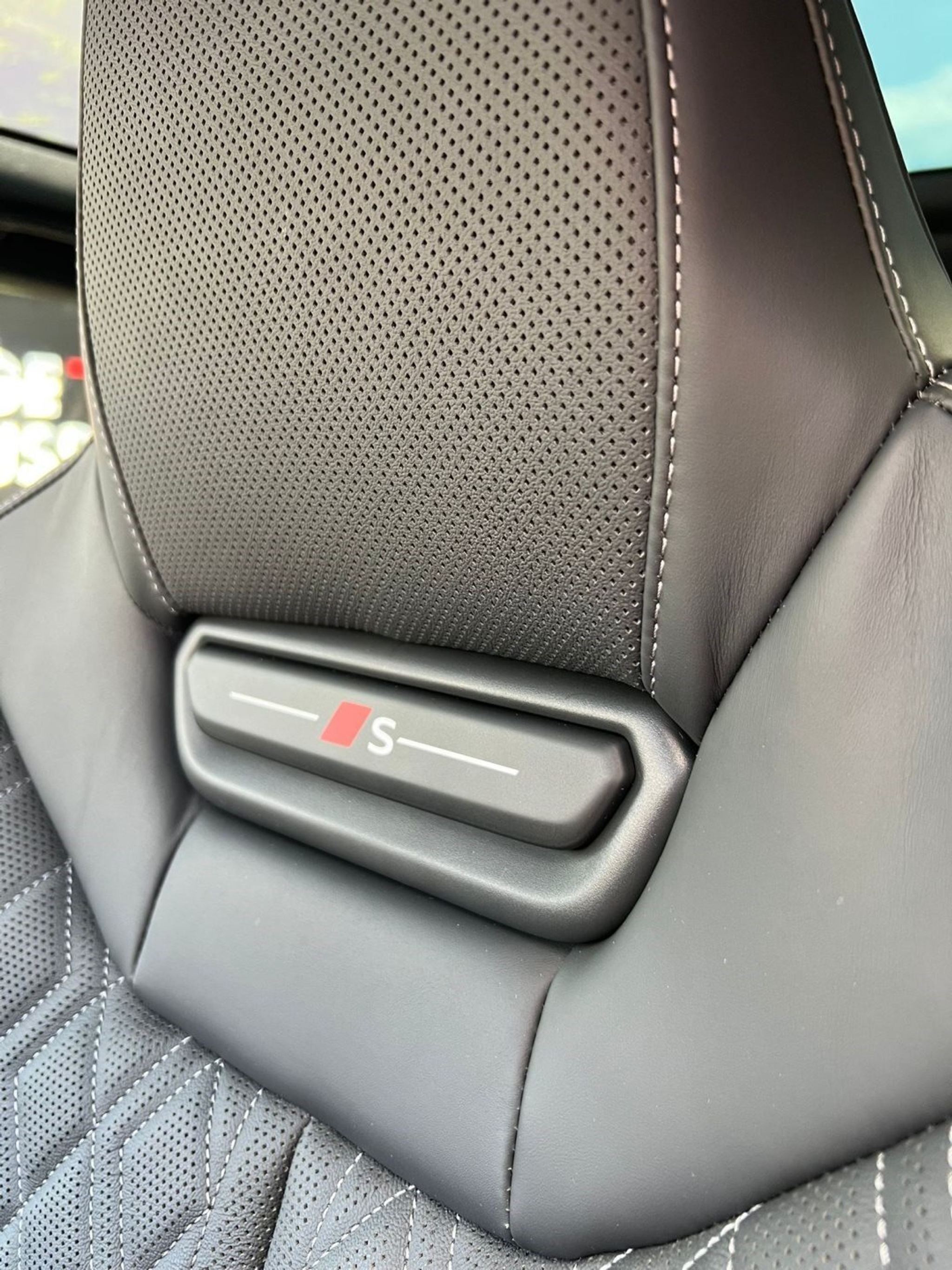 listing desktop thumbnail image 7