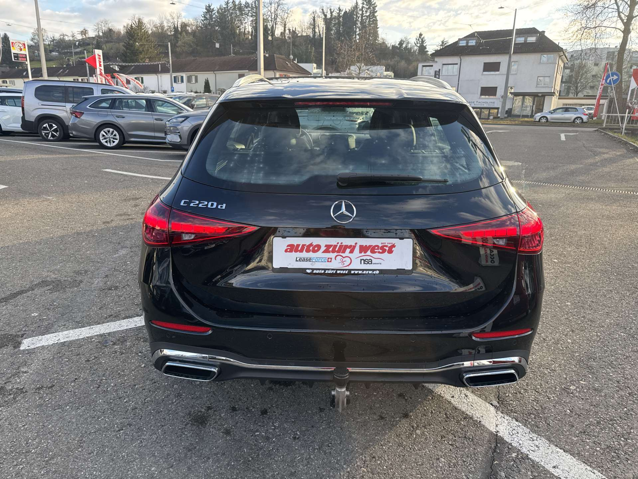 listing desktop thumbnail image 14