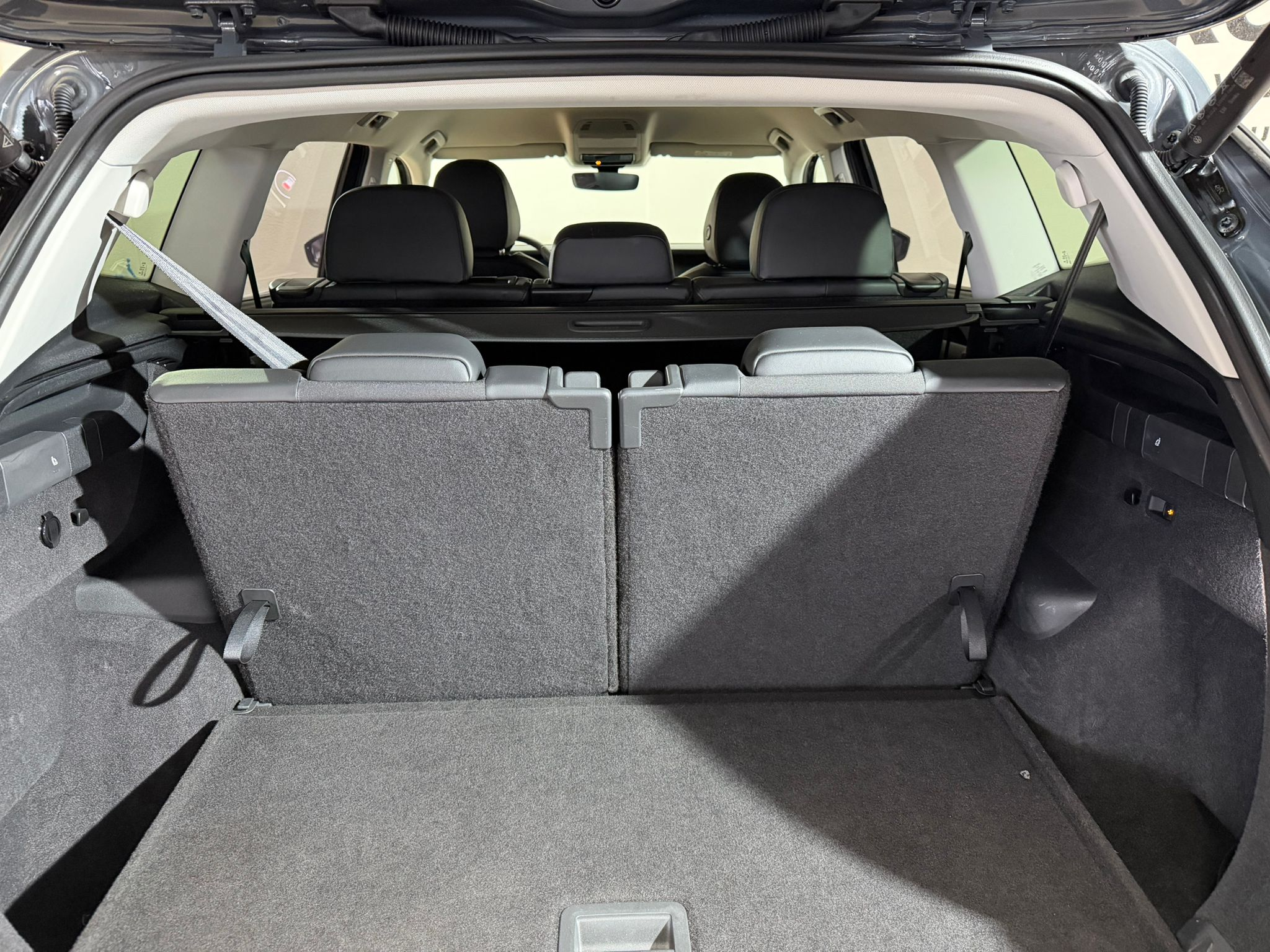 listing desktop thumbnail image 10