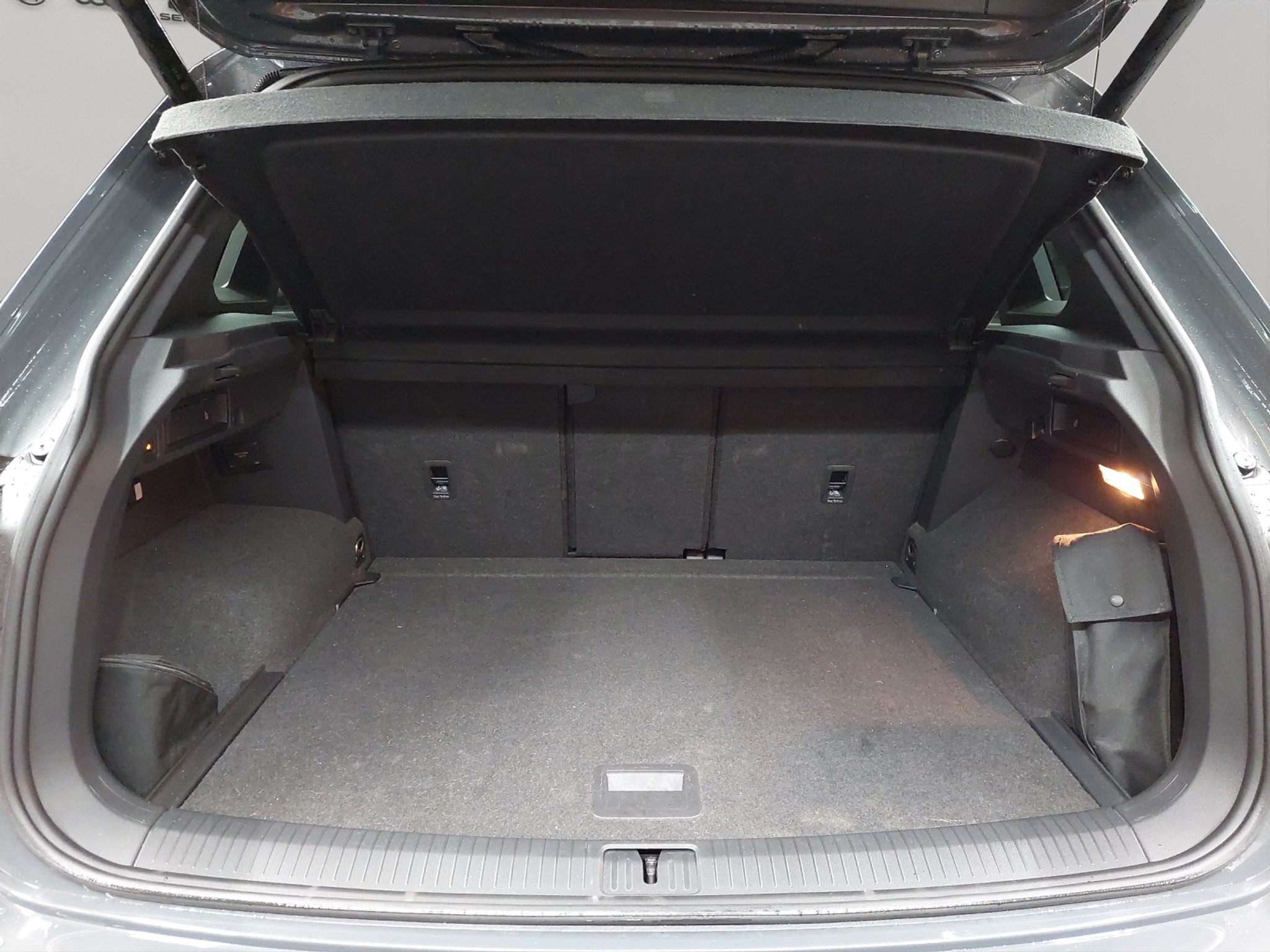 listing desktop thumbnail image 10