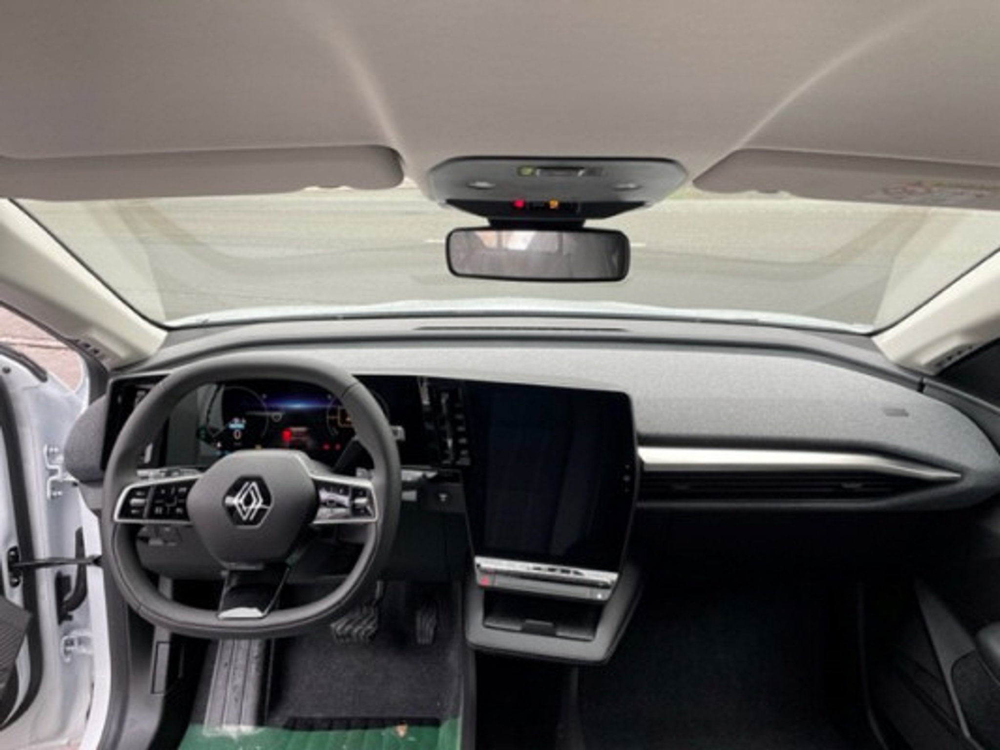 listing desktop thumbnail image 5