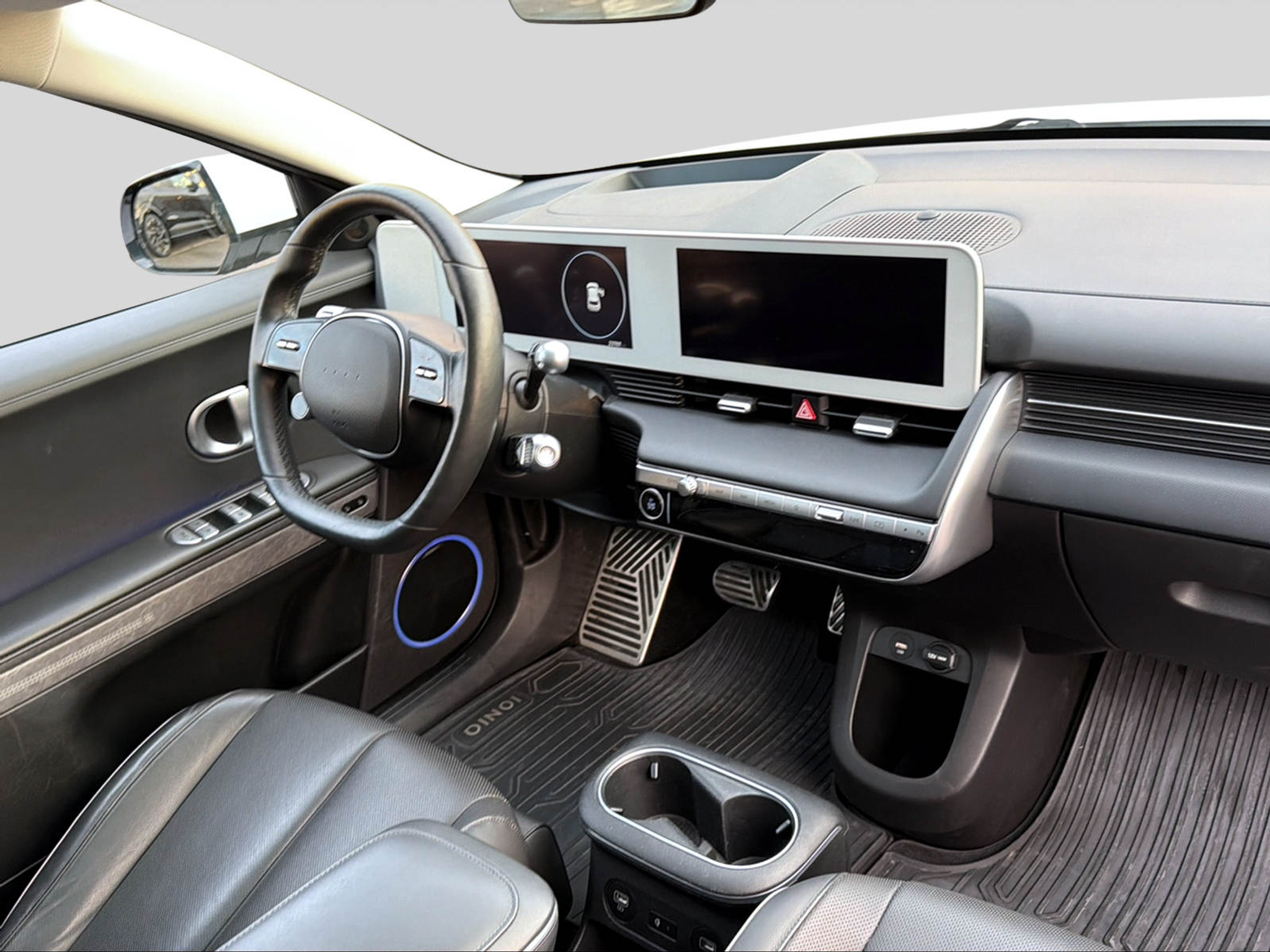 listing desktop thumbnail image 10