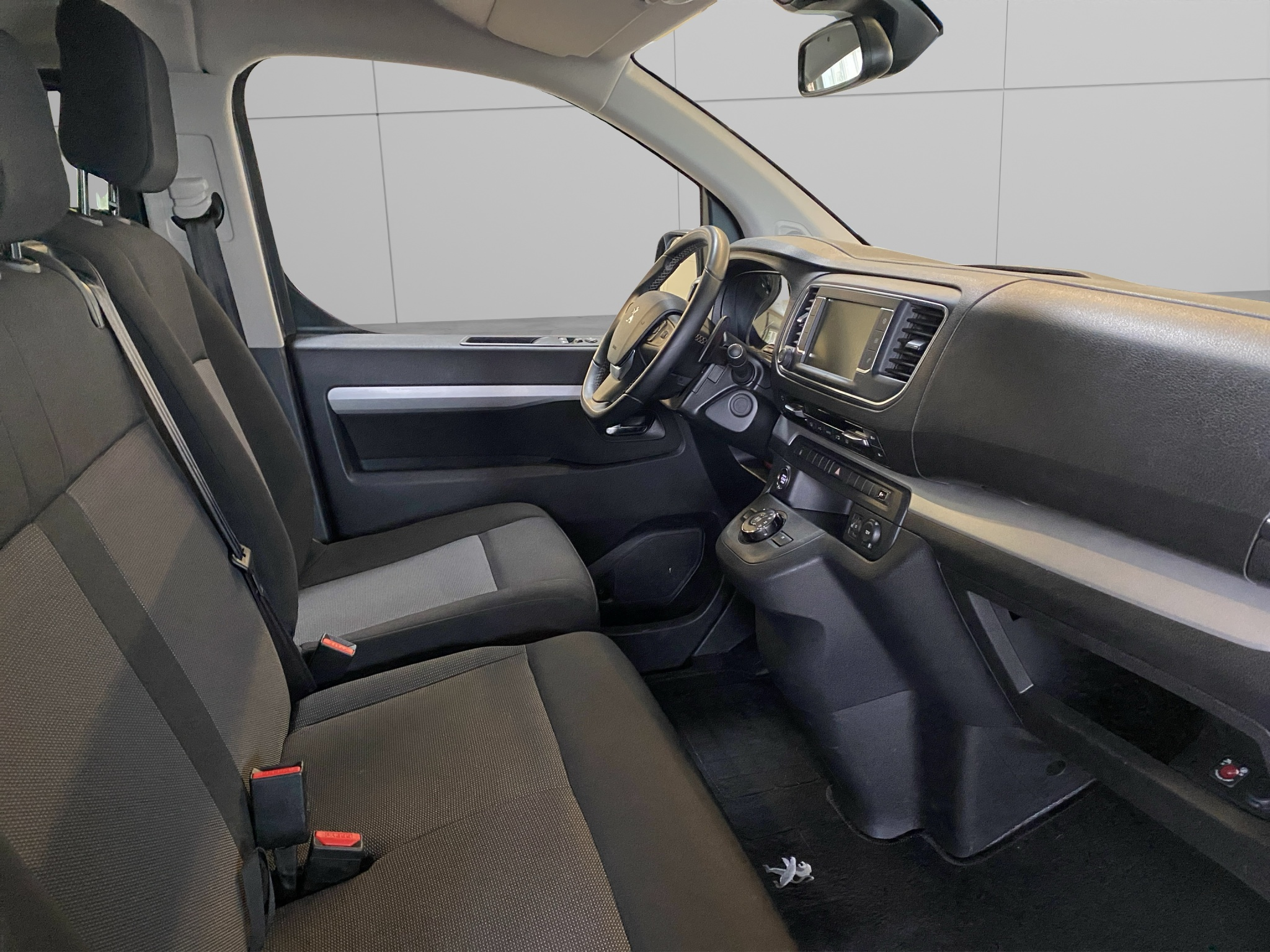 listing desktop thumbnail image 12