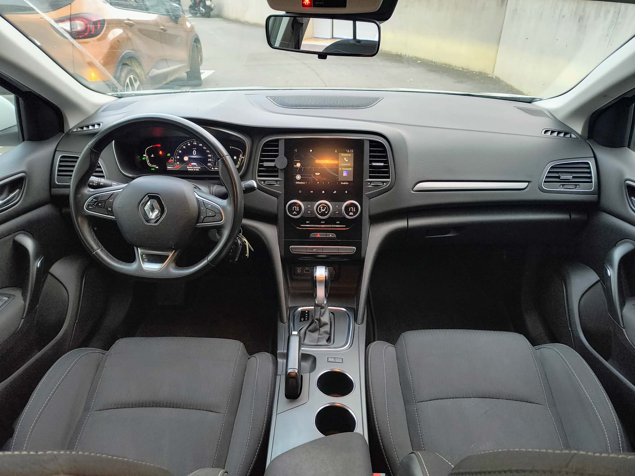 listing desktop thumbnail image 9