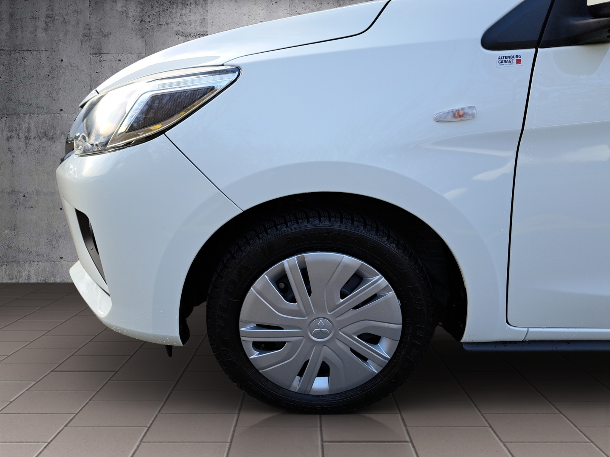 listing desktop thumbnail image 8