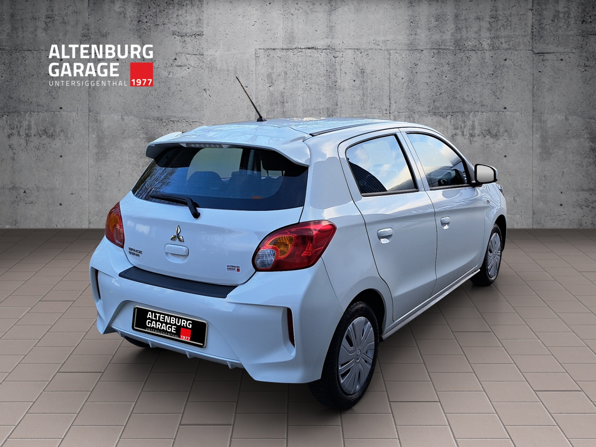 listing desktop thumbnail image 4