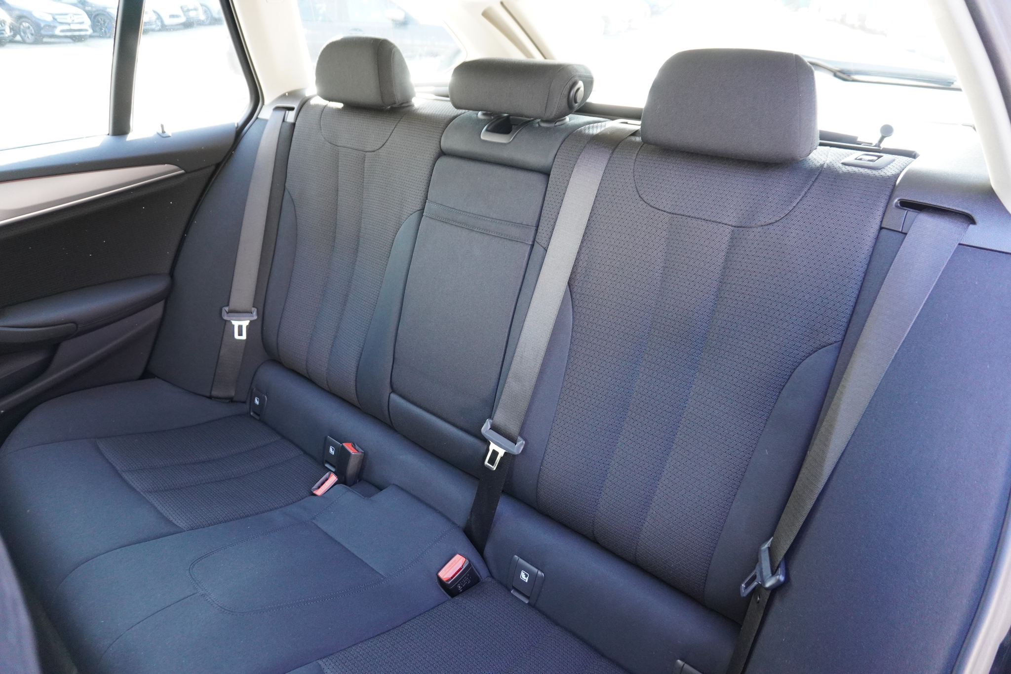 listing desktop thumbnail image 13