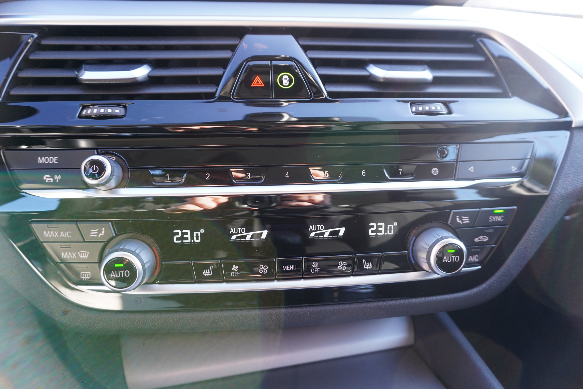 listing desktop thumbnail image 22