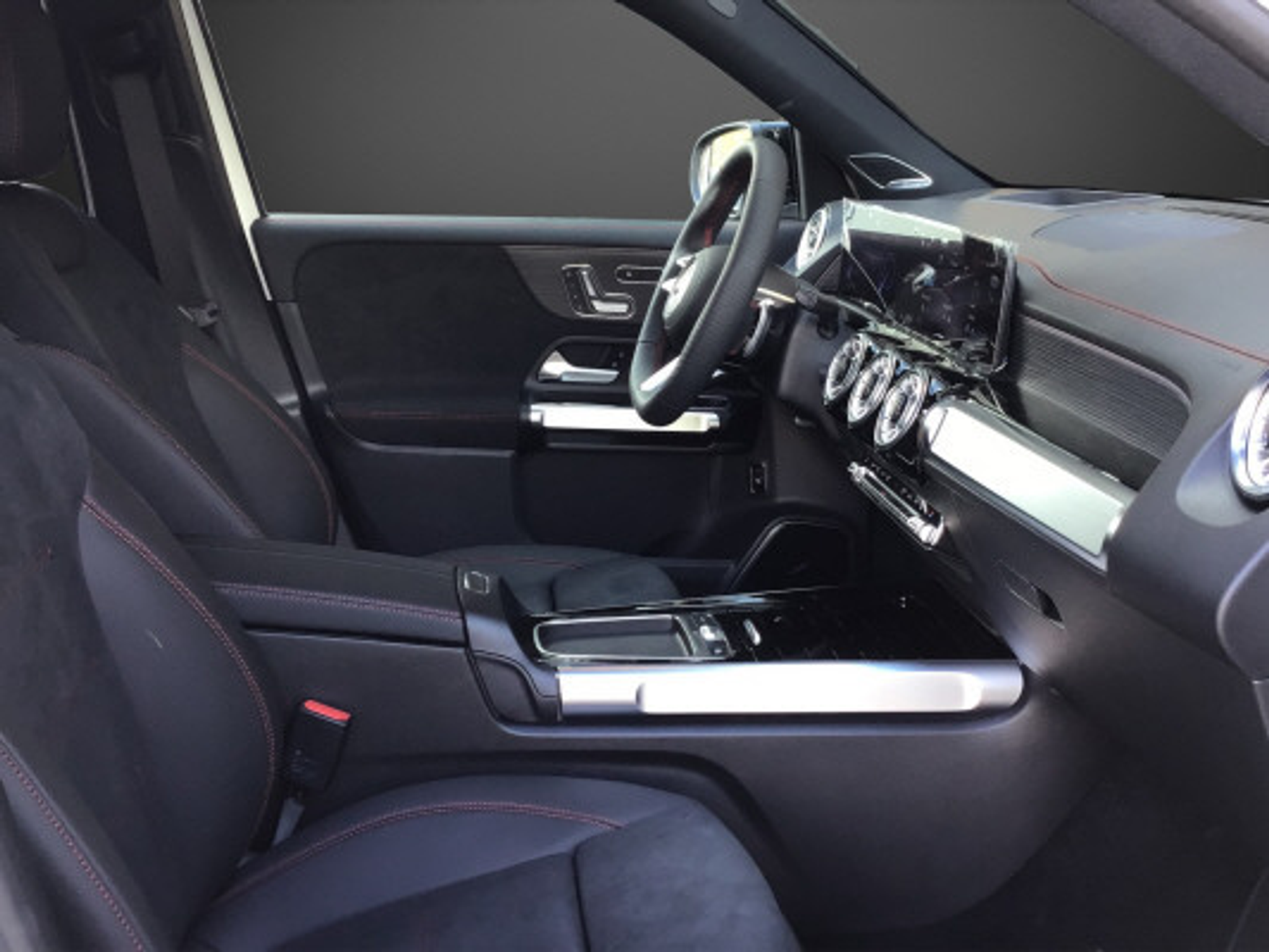 listing desktop thumbnail image 8