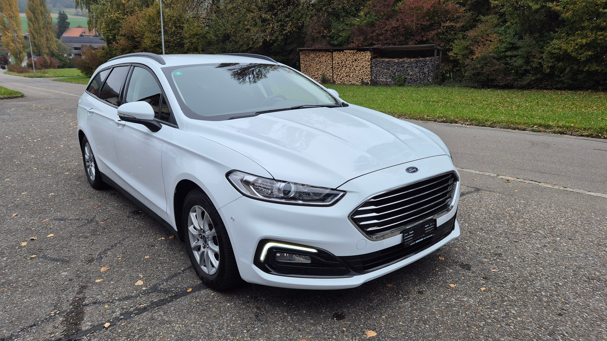 listing desktop thumbnail image 6