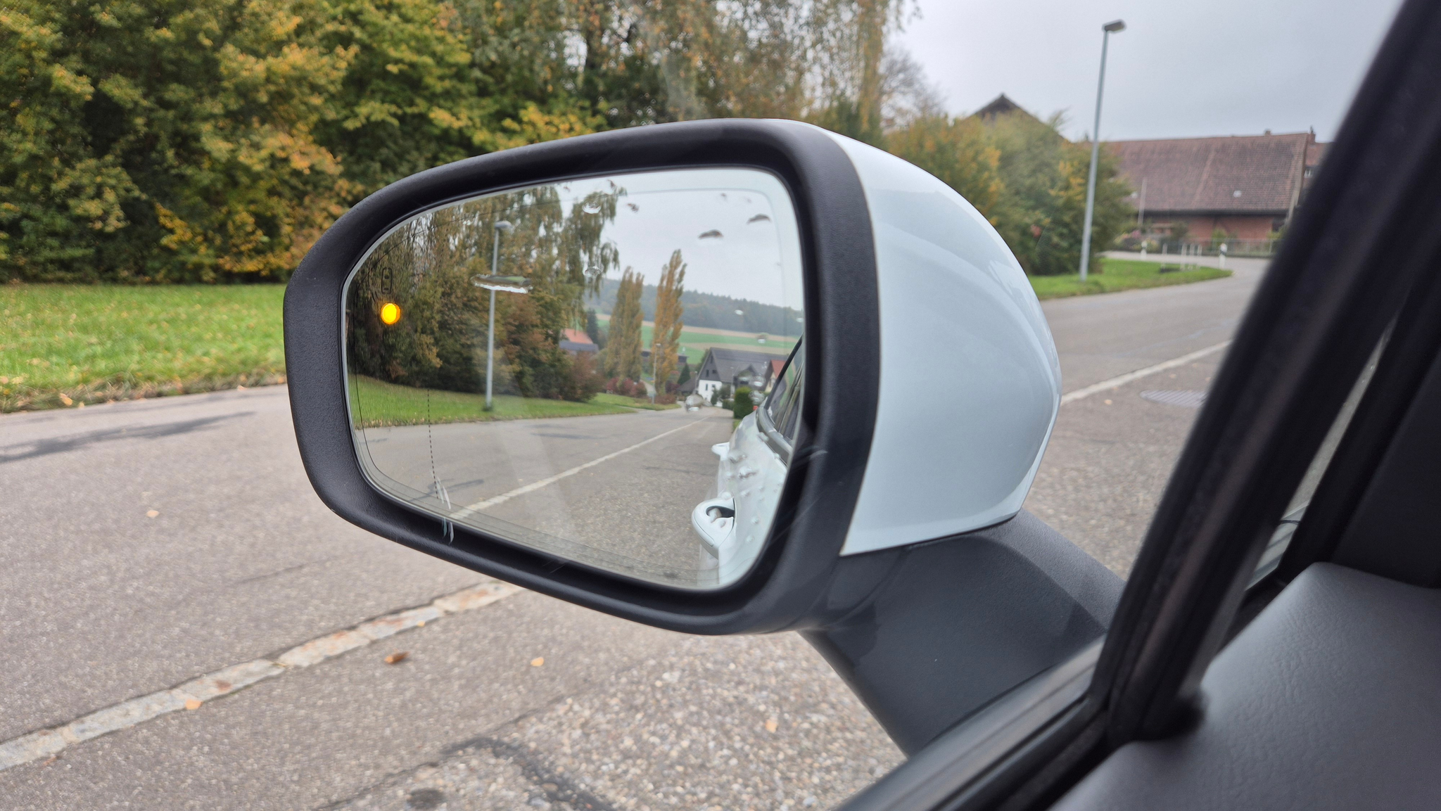 listing desktop thumbnail image 16