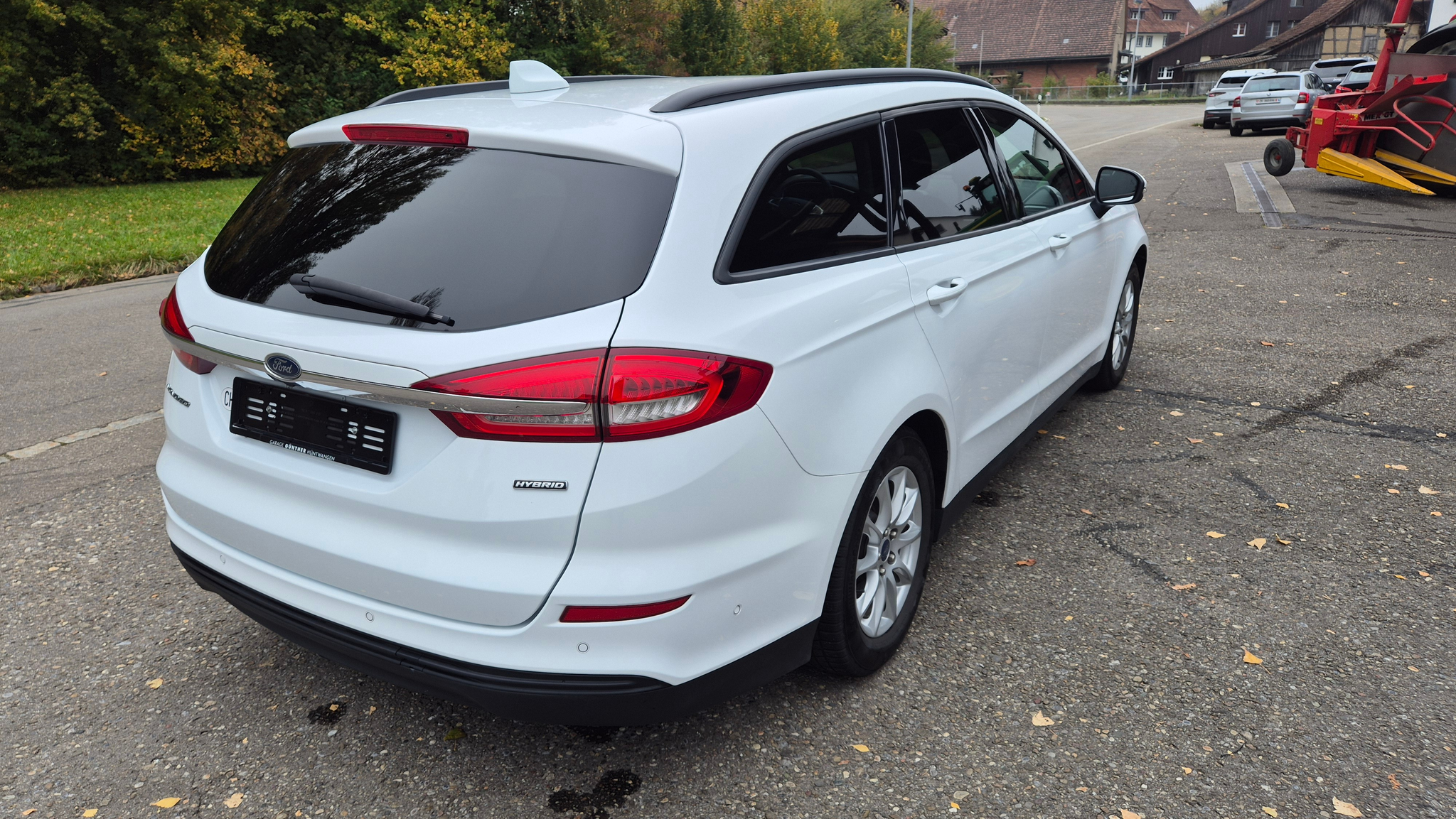 listing desktop thumbnail image 4