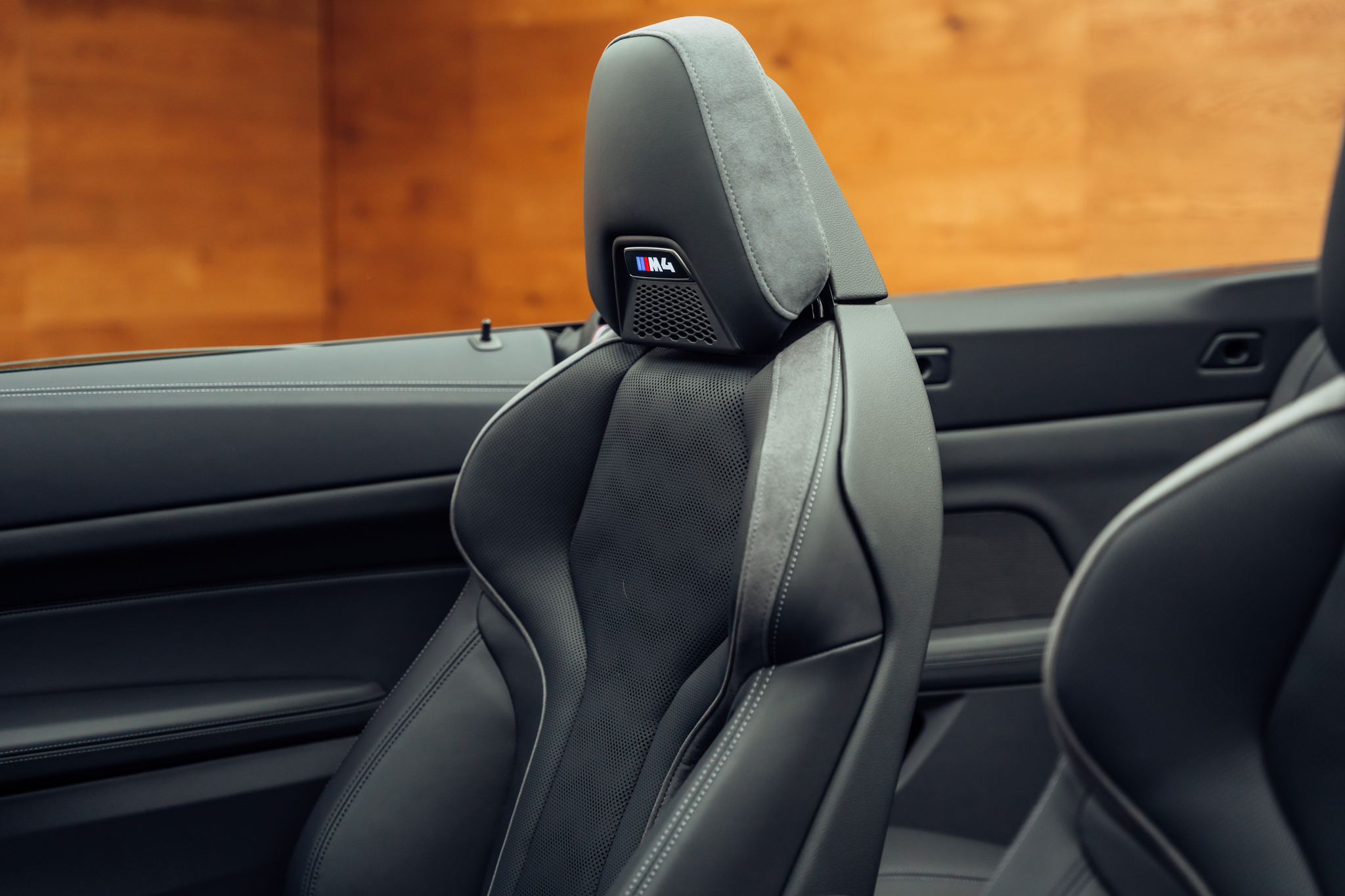 listing desktop thumbnail image 11