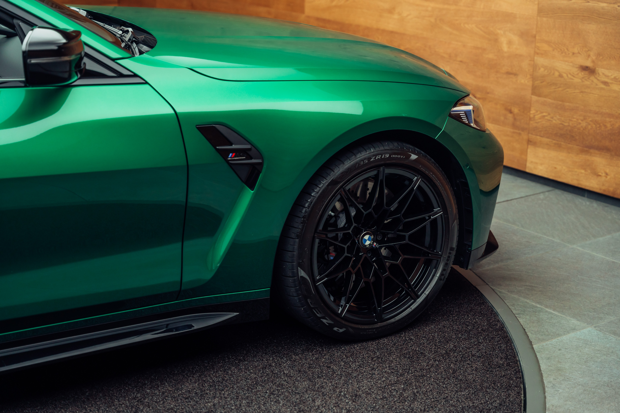 listing desktop thumbnail image 25