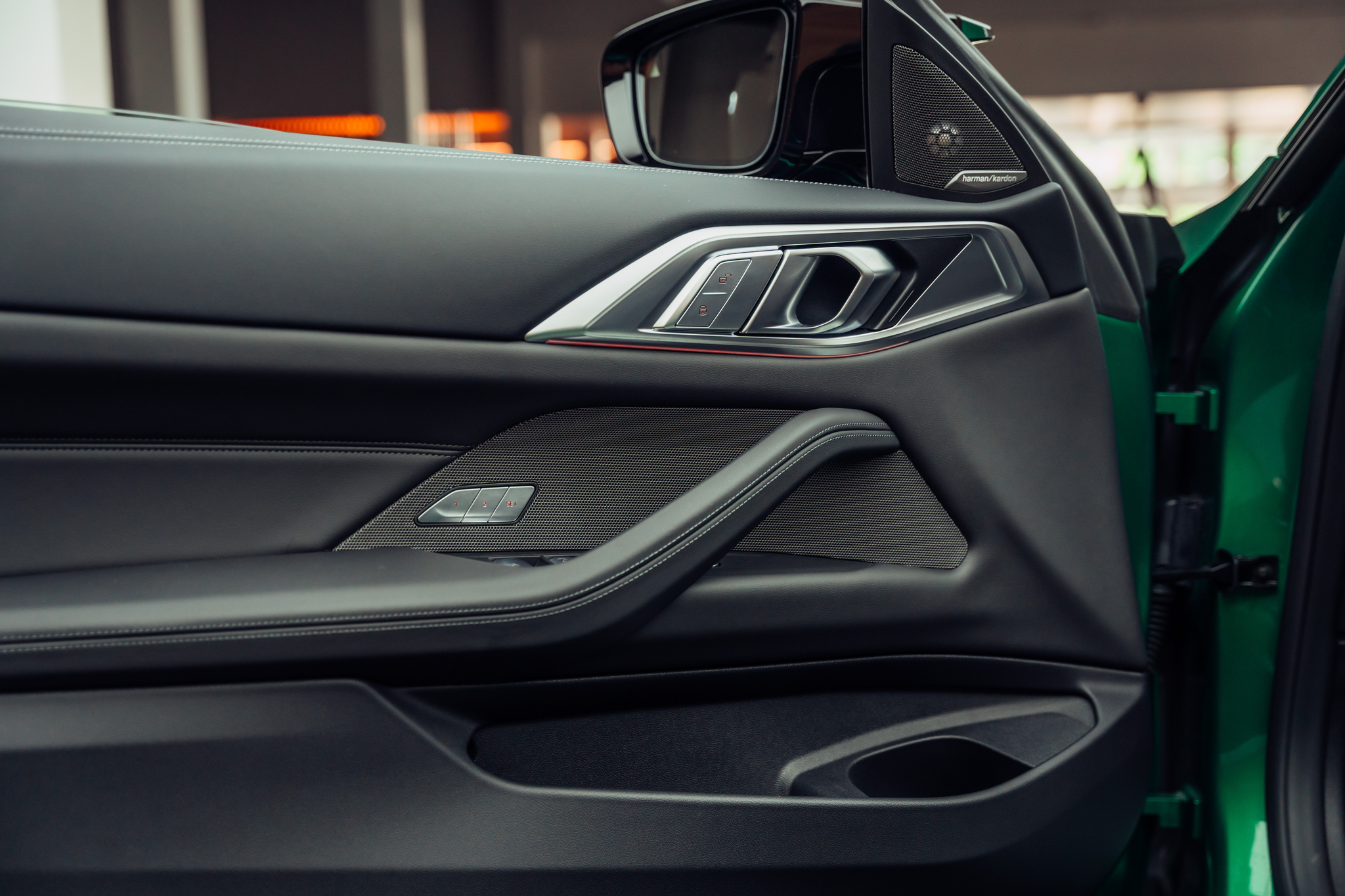 listing desktop thumbnail image 15