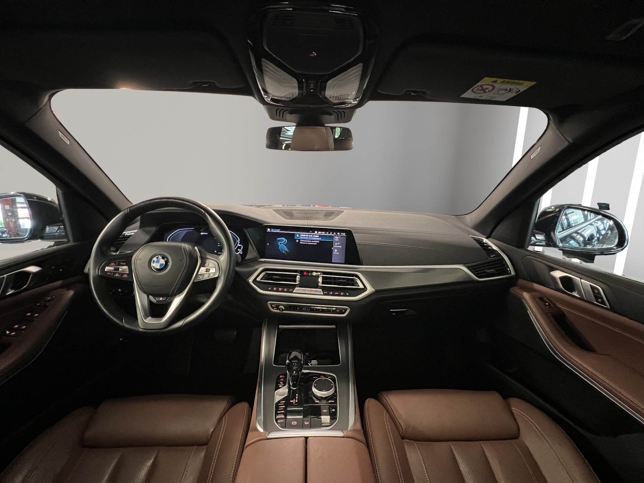 listing desktop thumbnail image 8