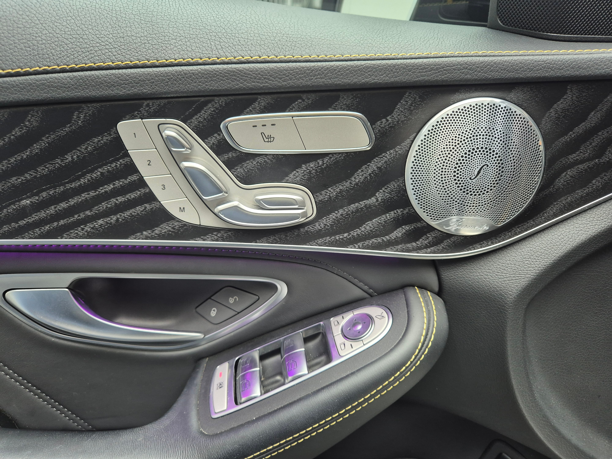 listing desktop thumbnail image 11