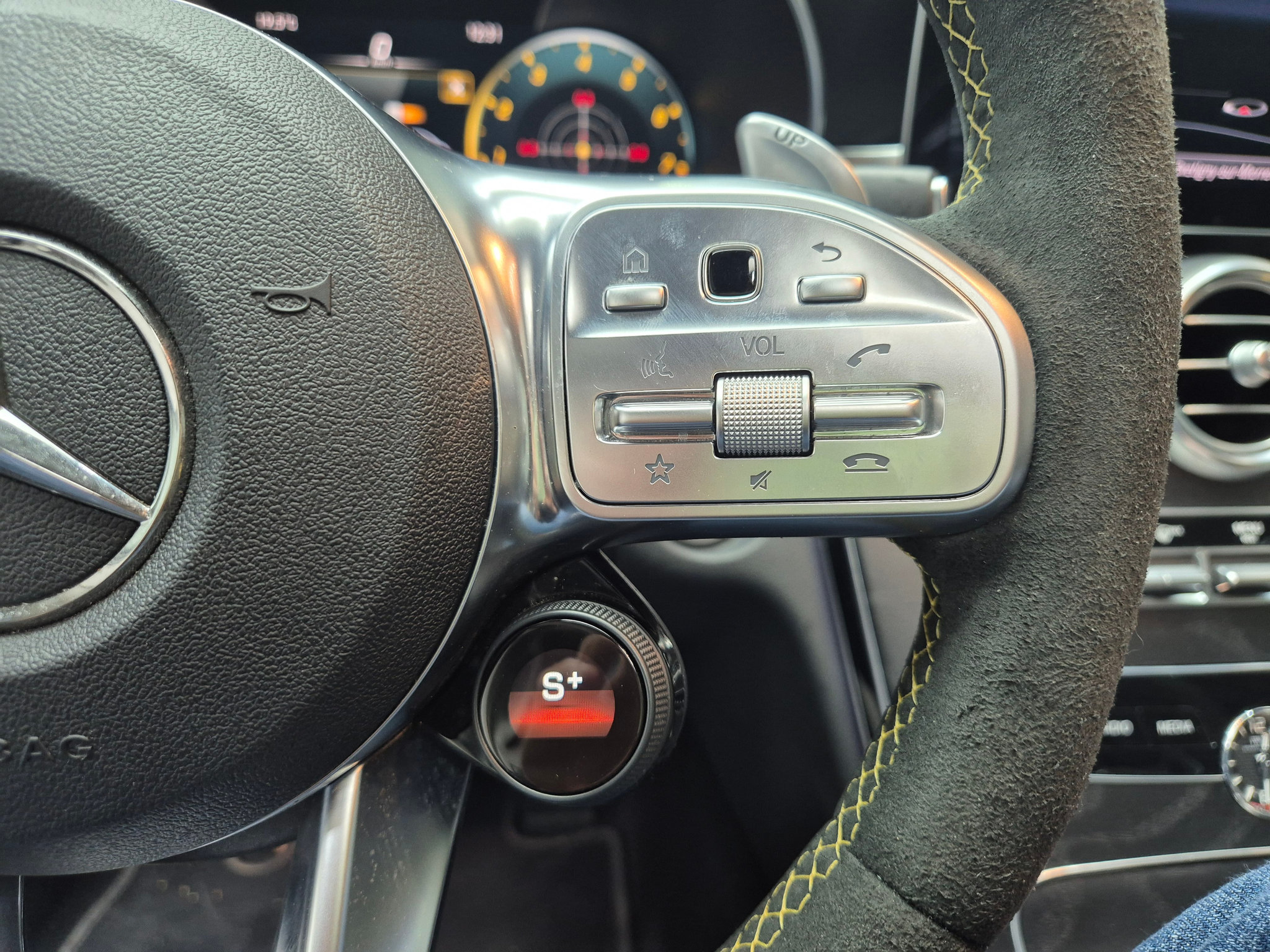 listing desktop thumbnail image 19