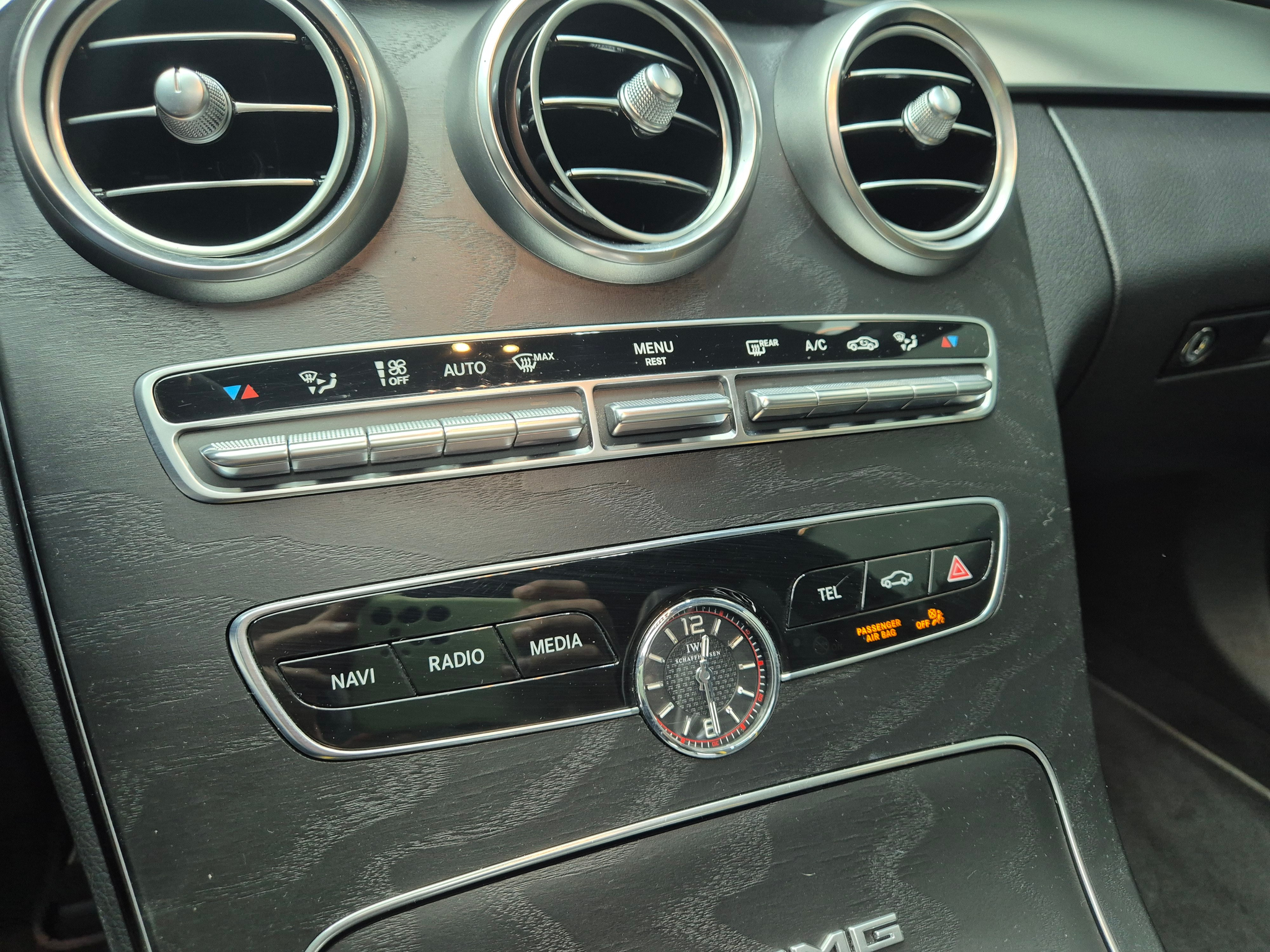 listing desktop thumbnail image 25