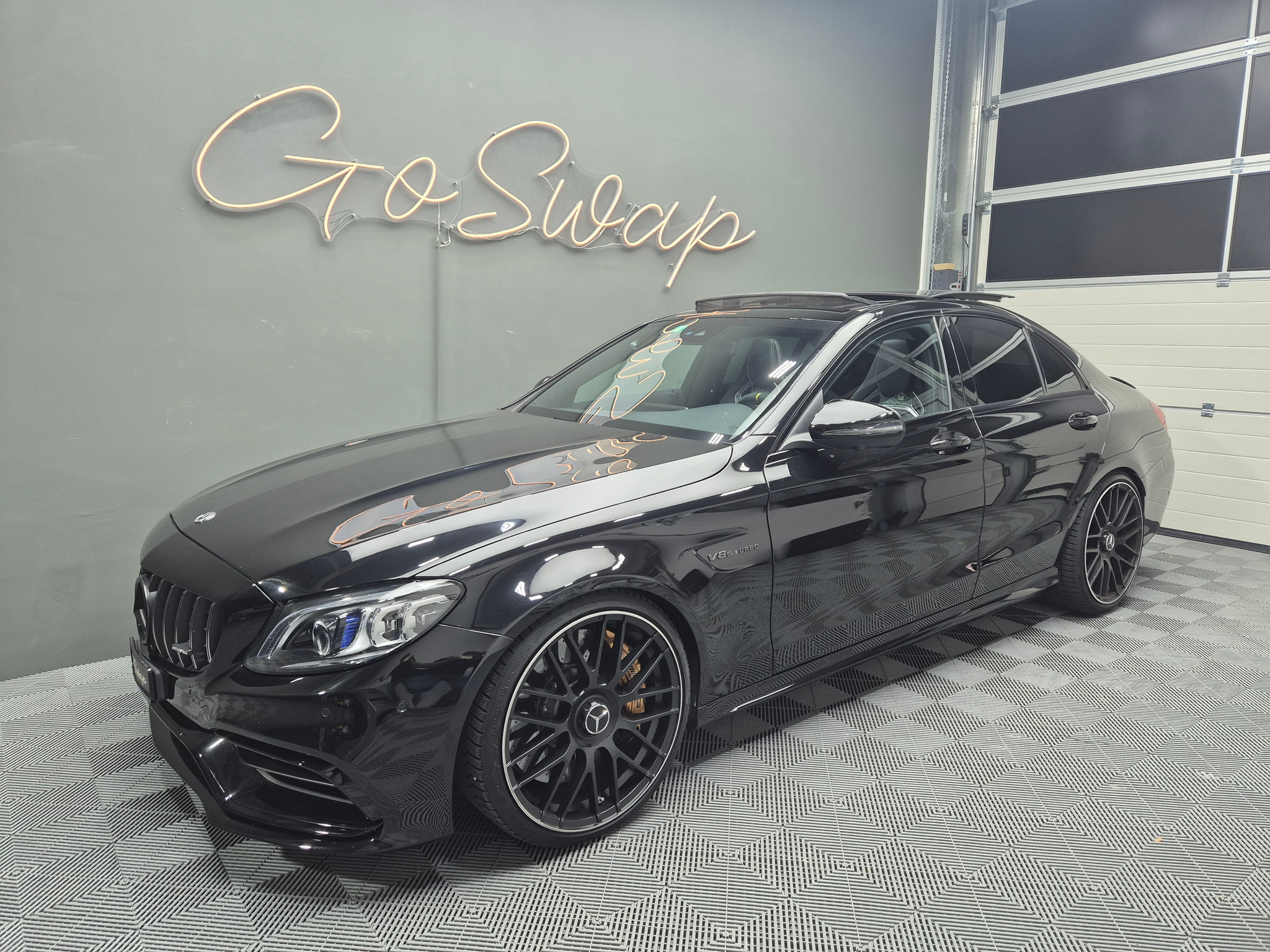 listing desktop thumbnail image 7