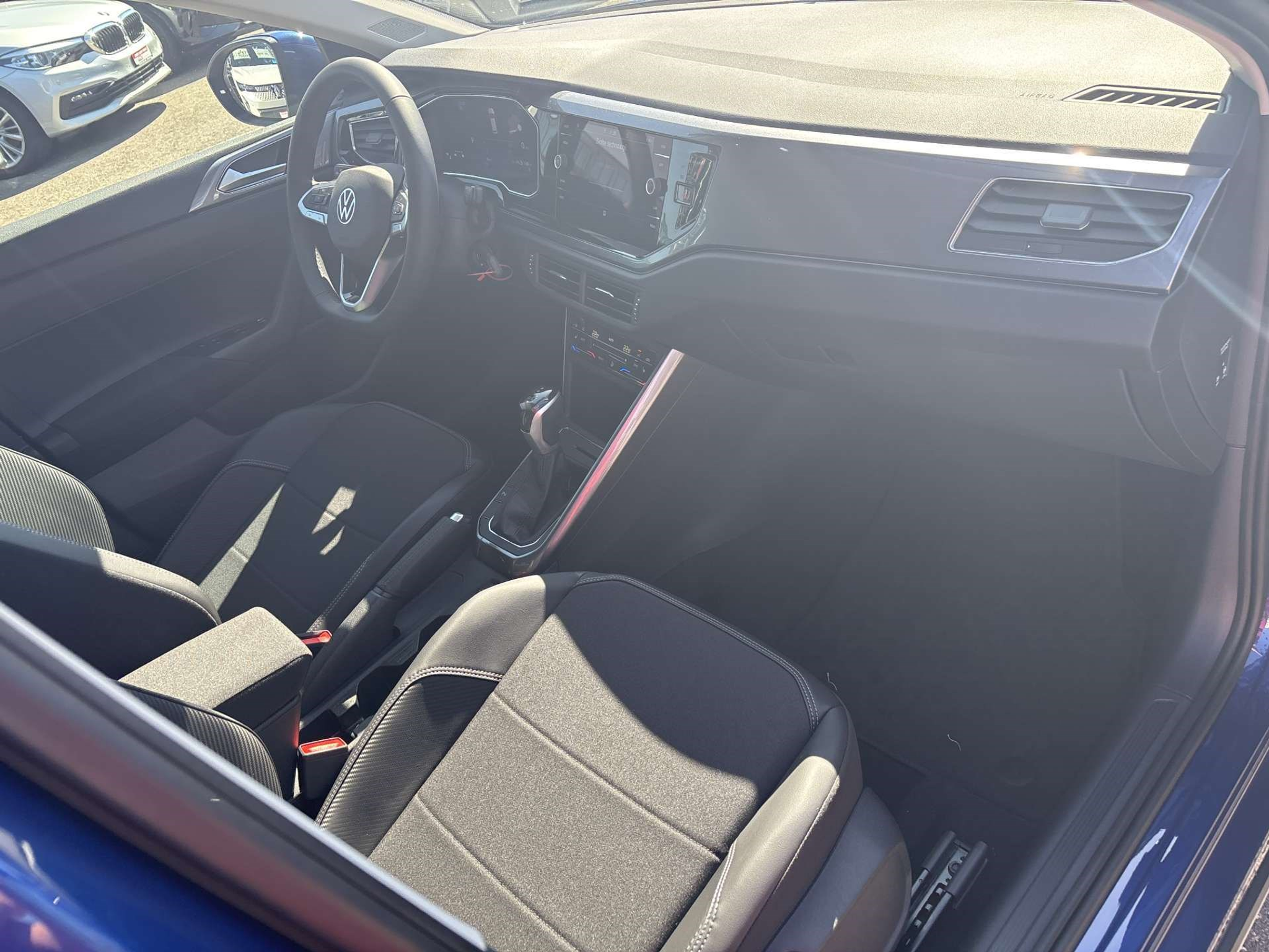 listing desktop thumbnail image 14