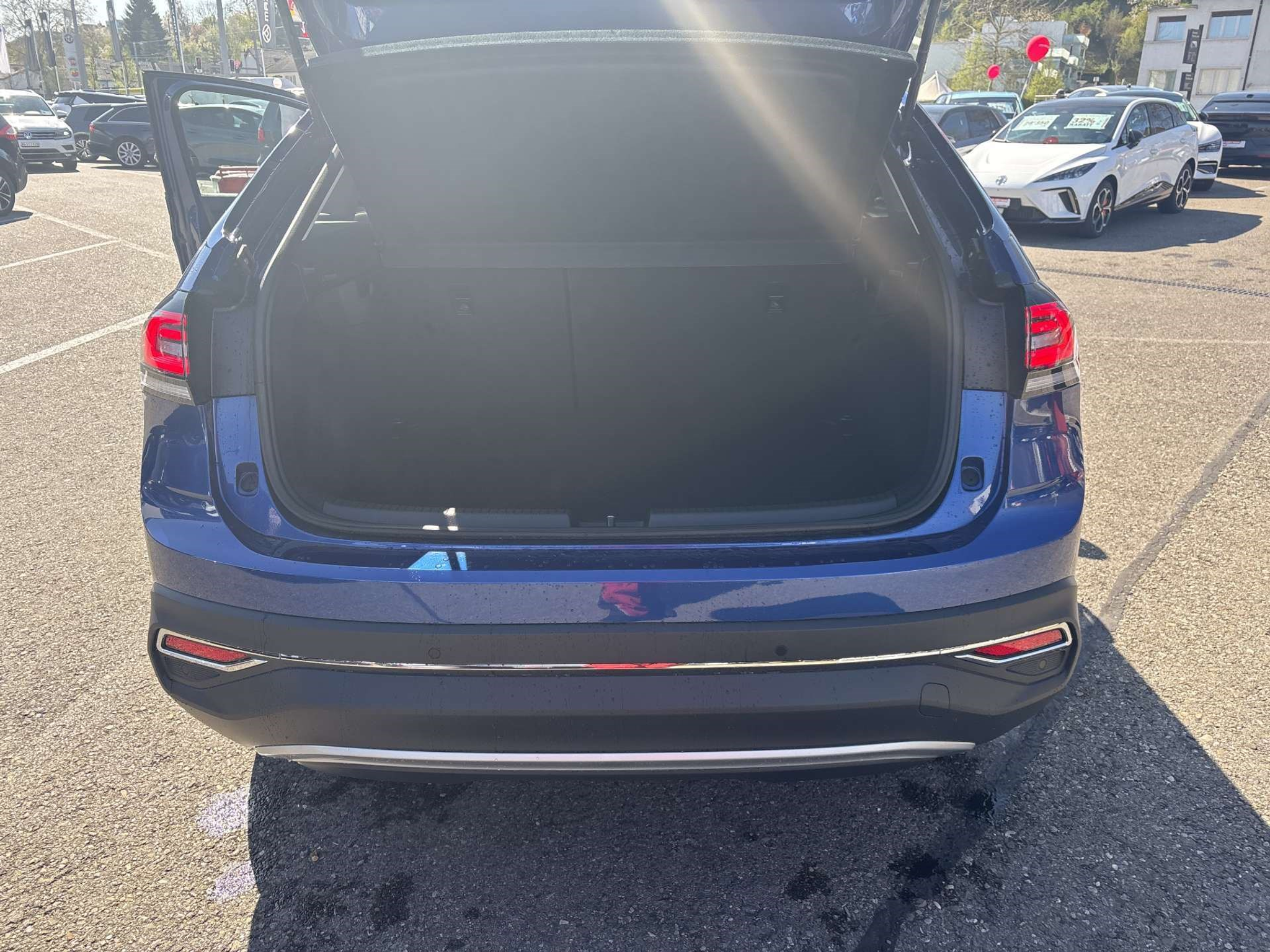 listing desktop thumbnail image 7