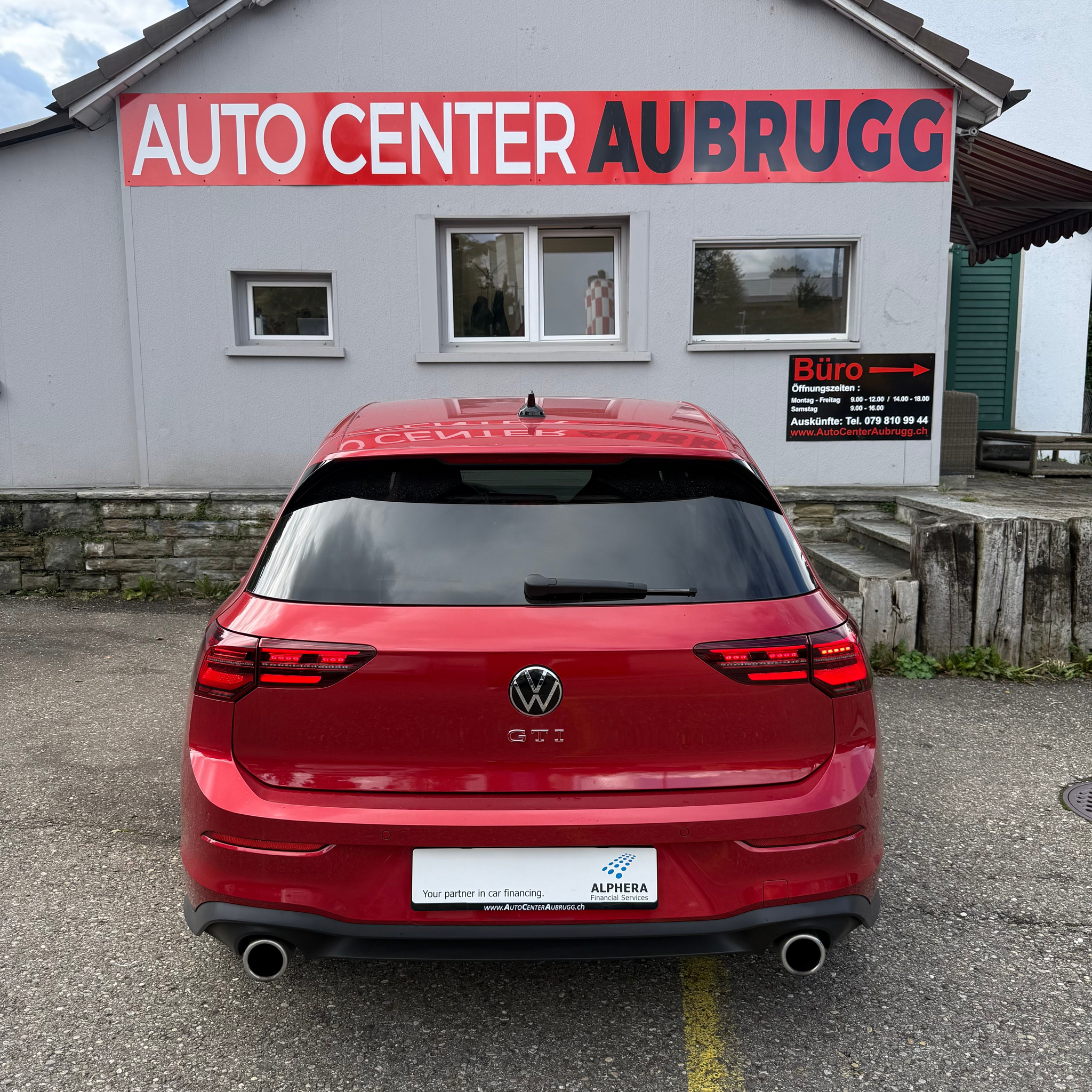 listing desktop thumbnail image 7