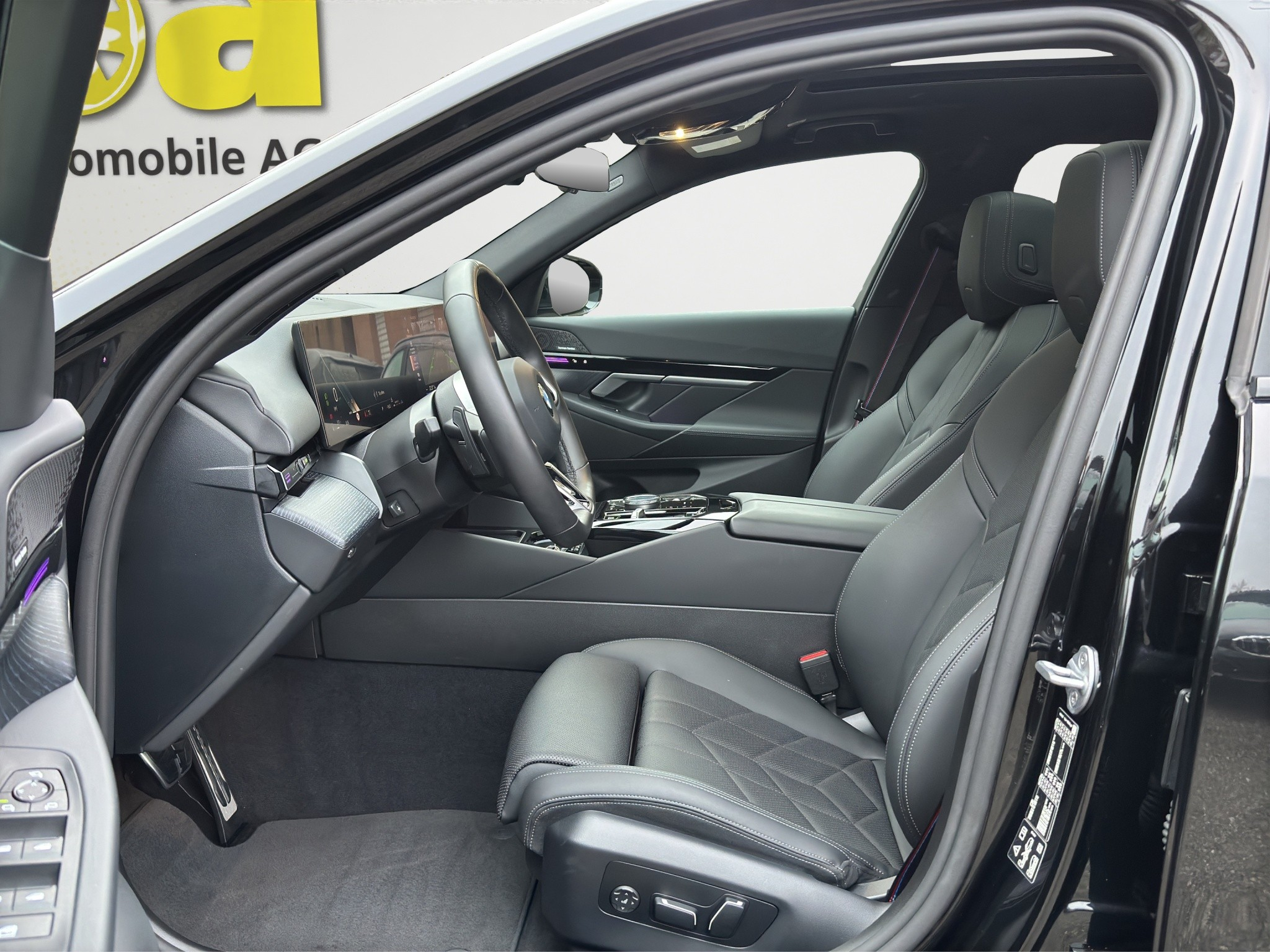 listing desktop thumbnail image 11