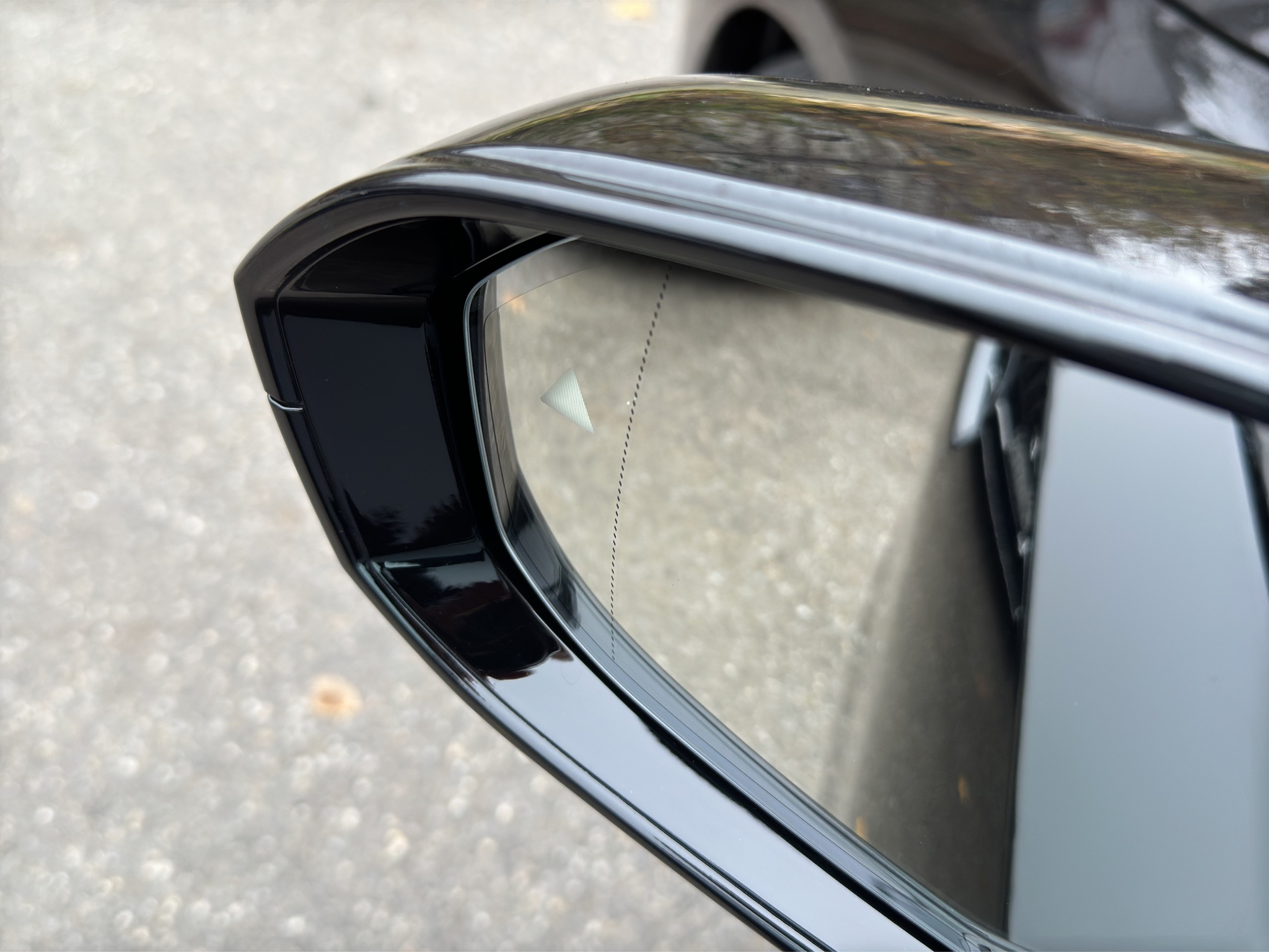 listing desktop thumbnail image 17