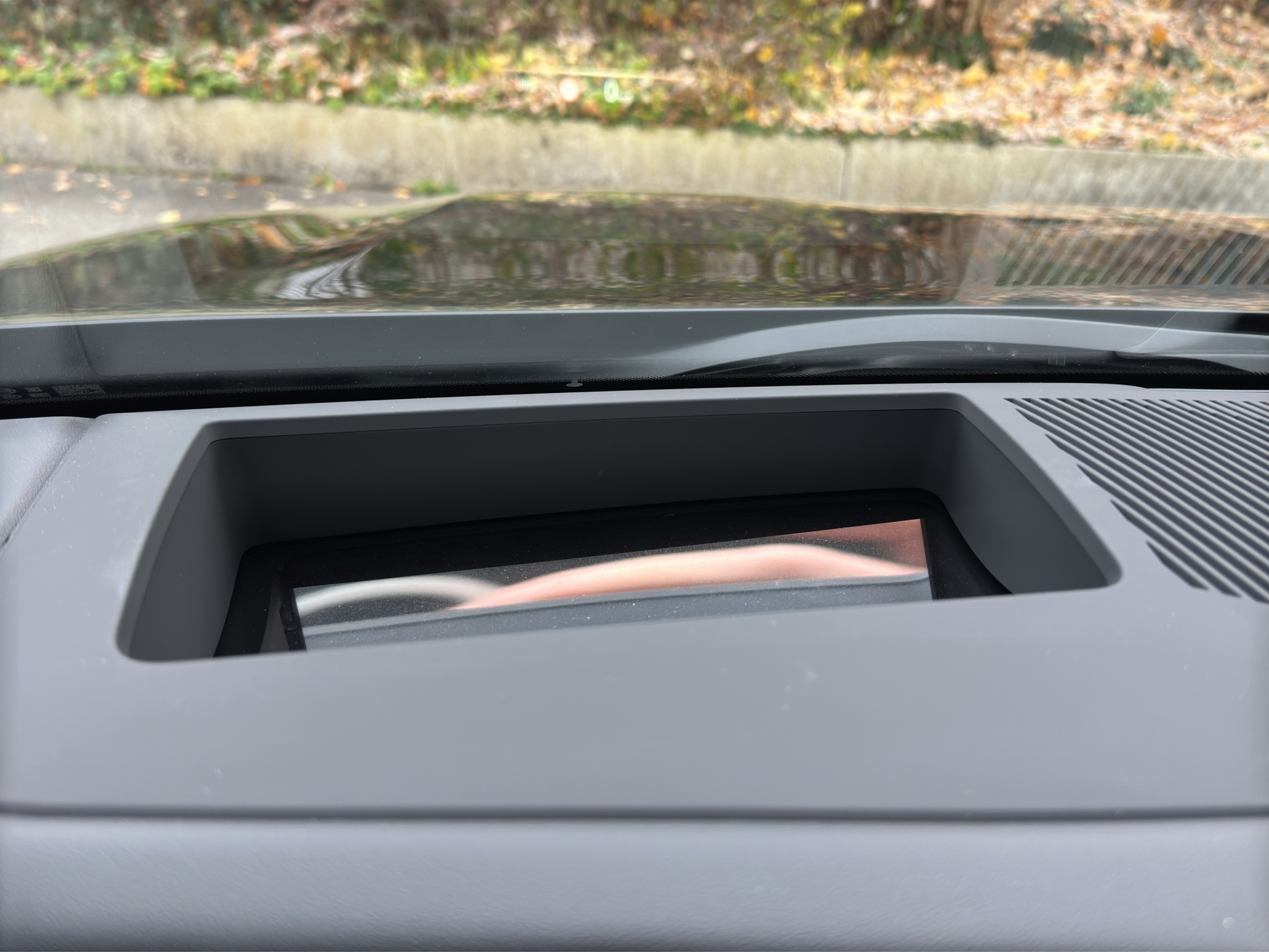 listing desktop thumbnail image 15