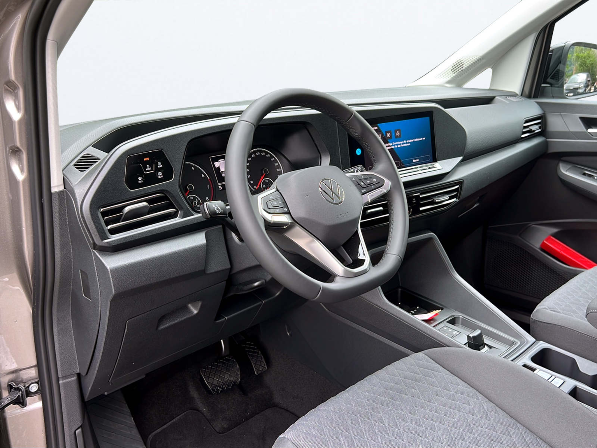 listing desktop thumbnail image 11