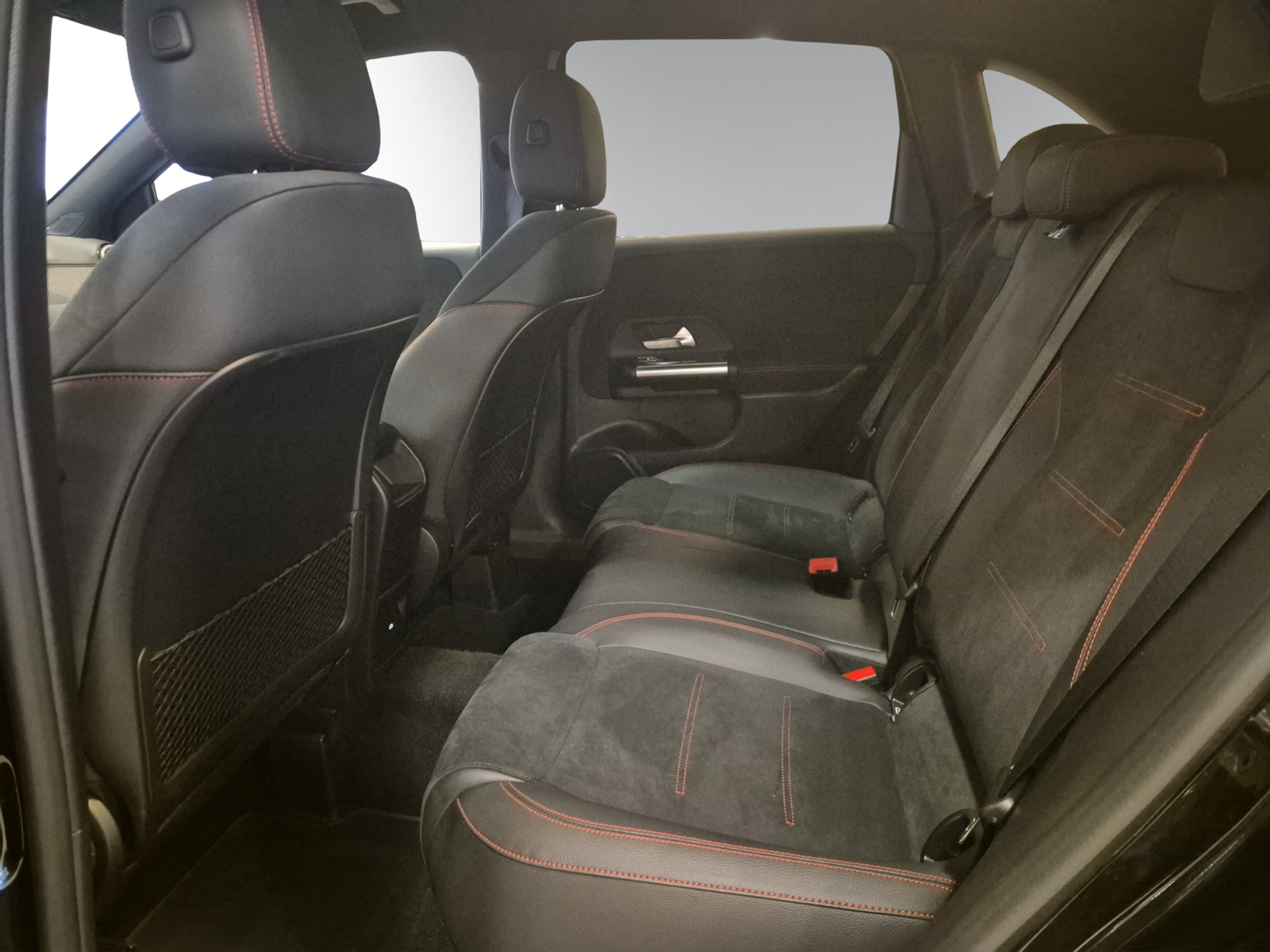 listing desktop thumbnail image 9