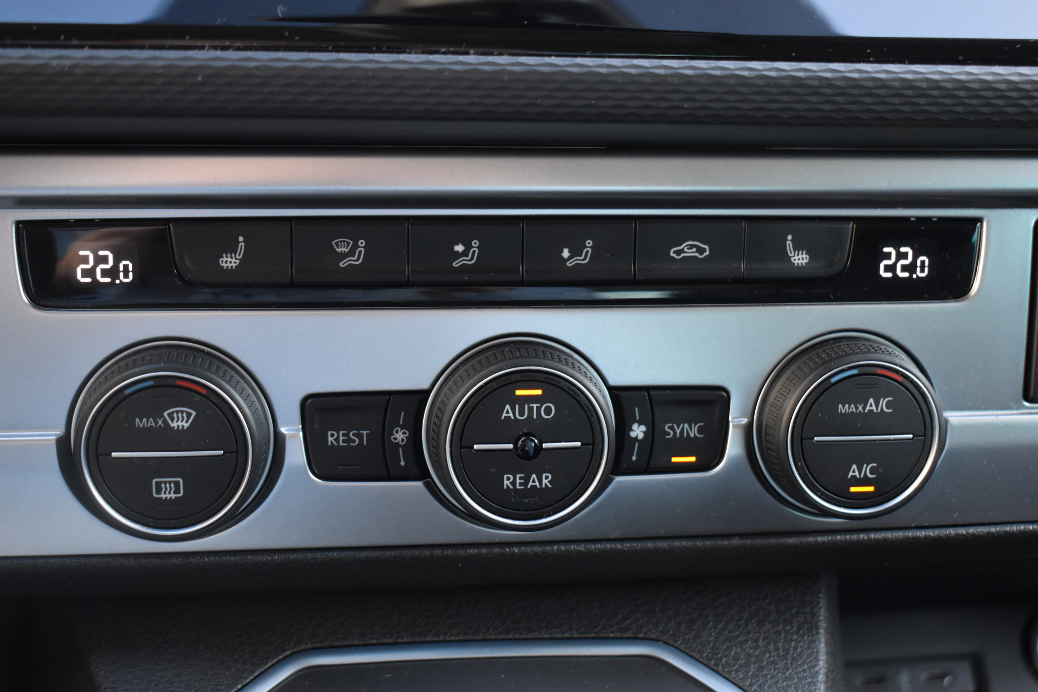 listing desktop thumbnail image 15