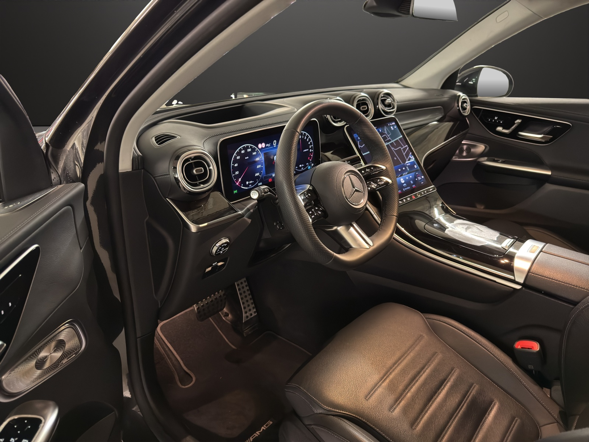 listing desktop thumbnail image 11