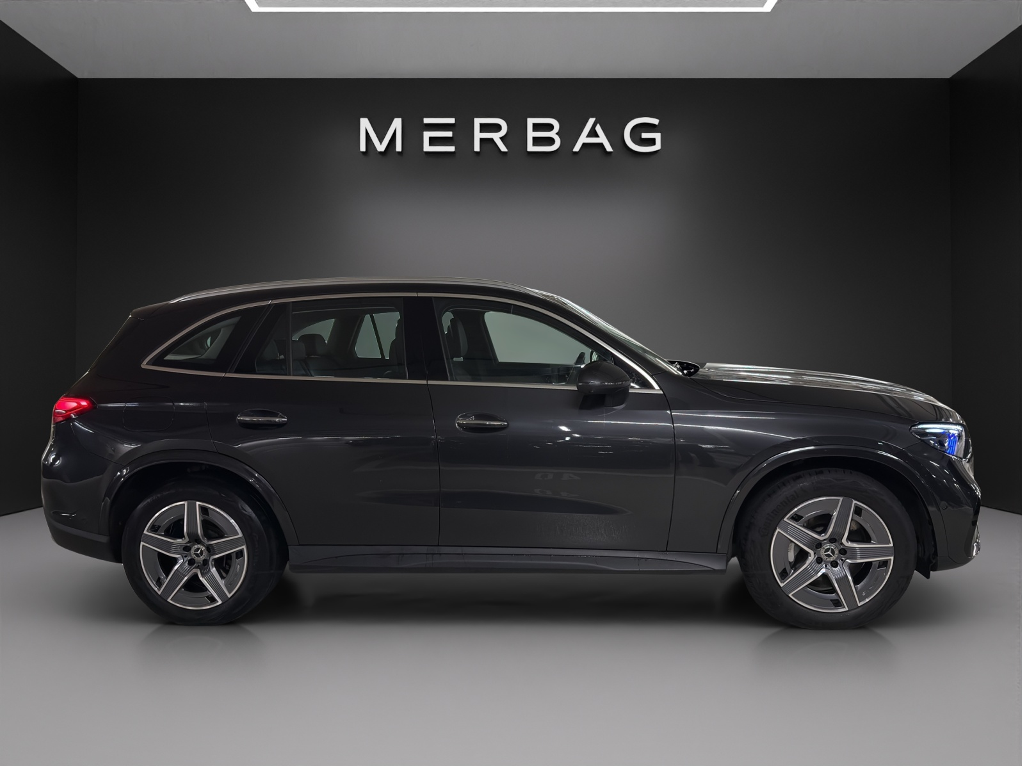 listing desktop thumbnail image 3