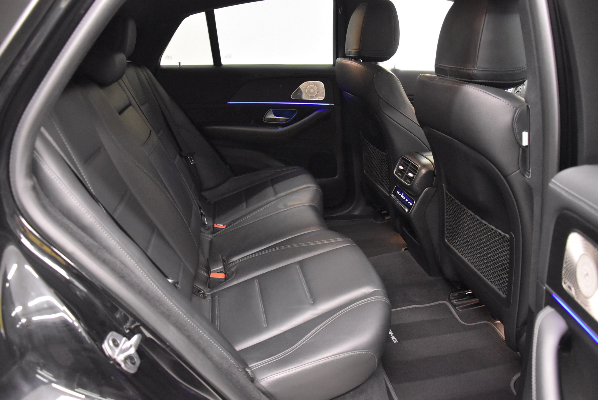 listing desktop thumbnail image 9