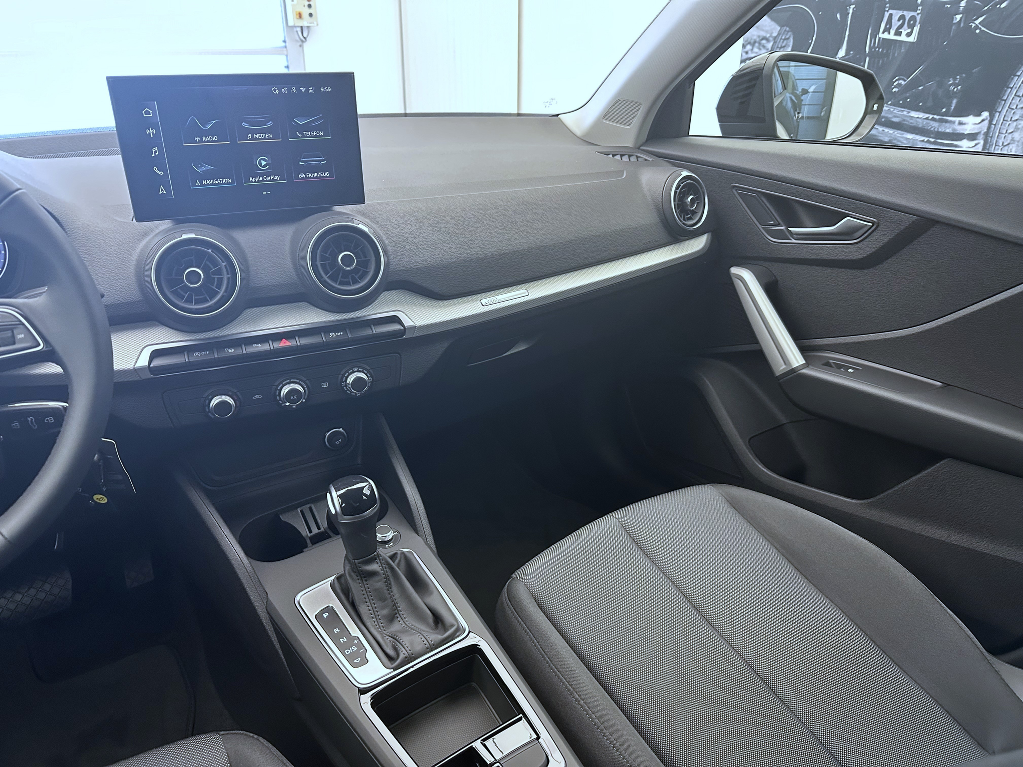 listing desktop thumbnail image 17