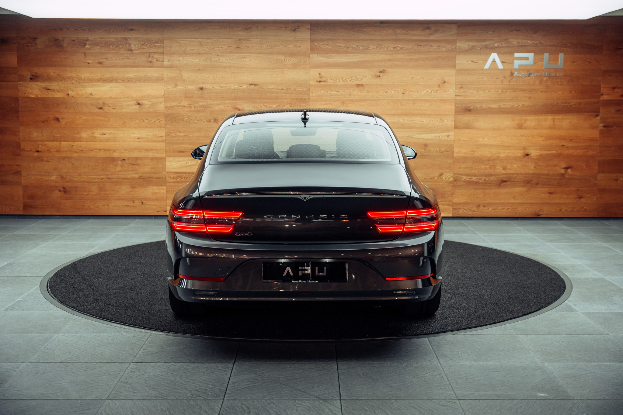 listing desktop thumbnail image 18