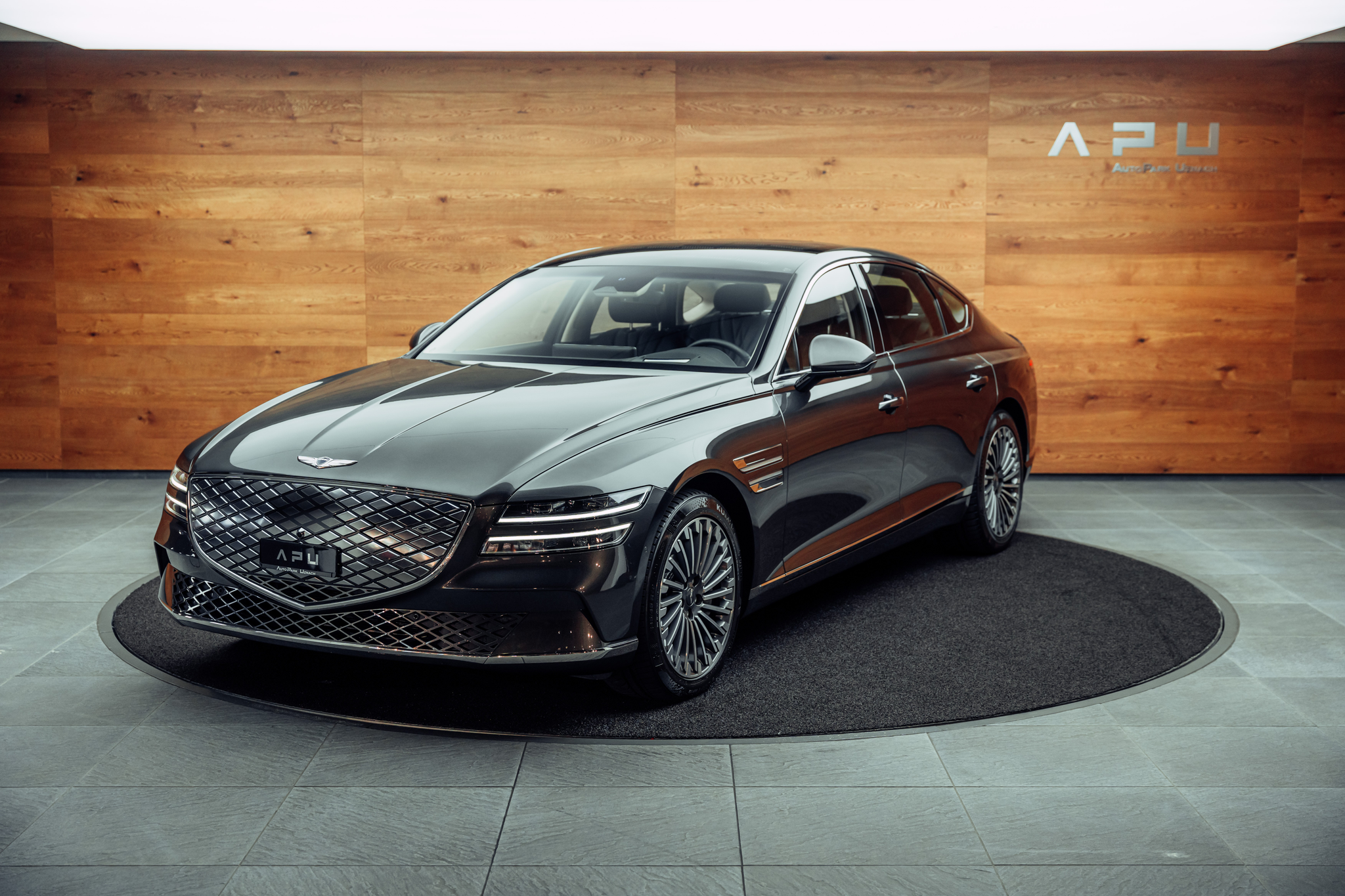 listing desktop thumbnail image 3